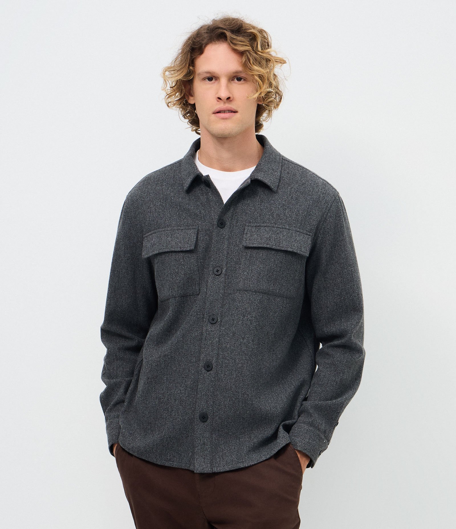 Camisa Overshirt Manga Longa em Polyvelour Cinza 1