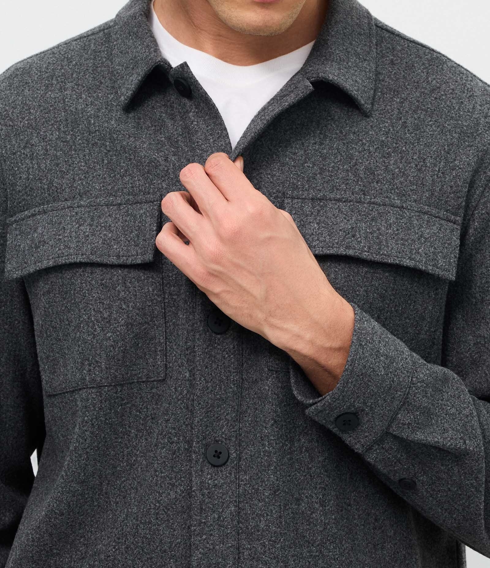 Camisa Overshirt Manga Longa em Polyvelour Cinza 3