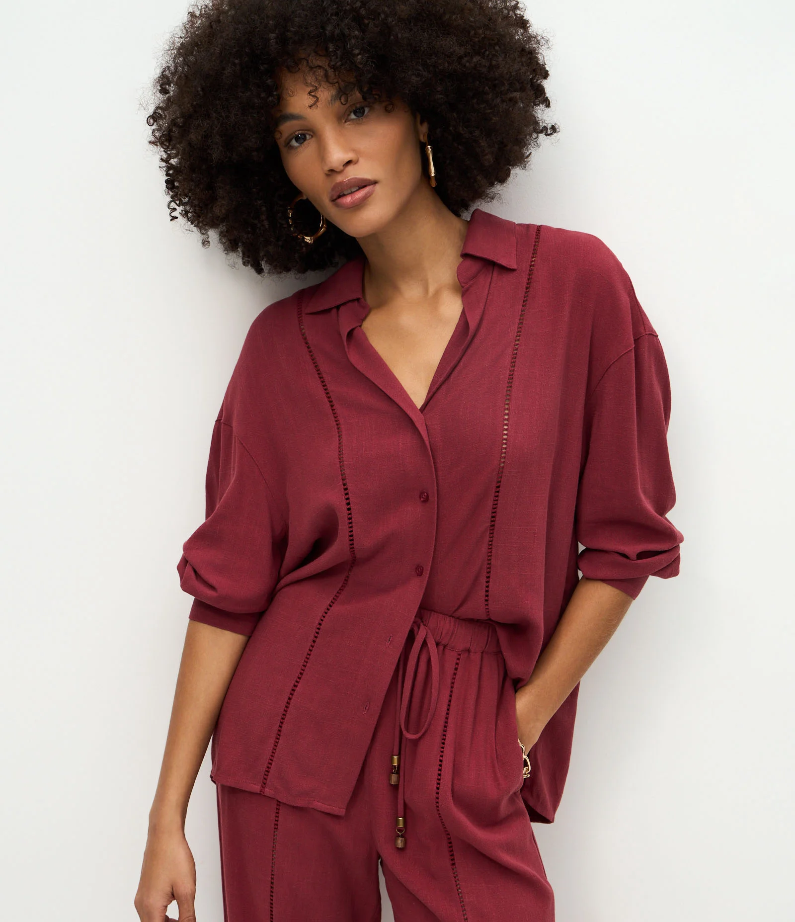 Camisa Oversized em Viscolinho com Entremeios Vermelho 1