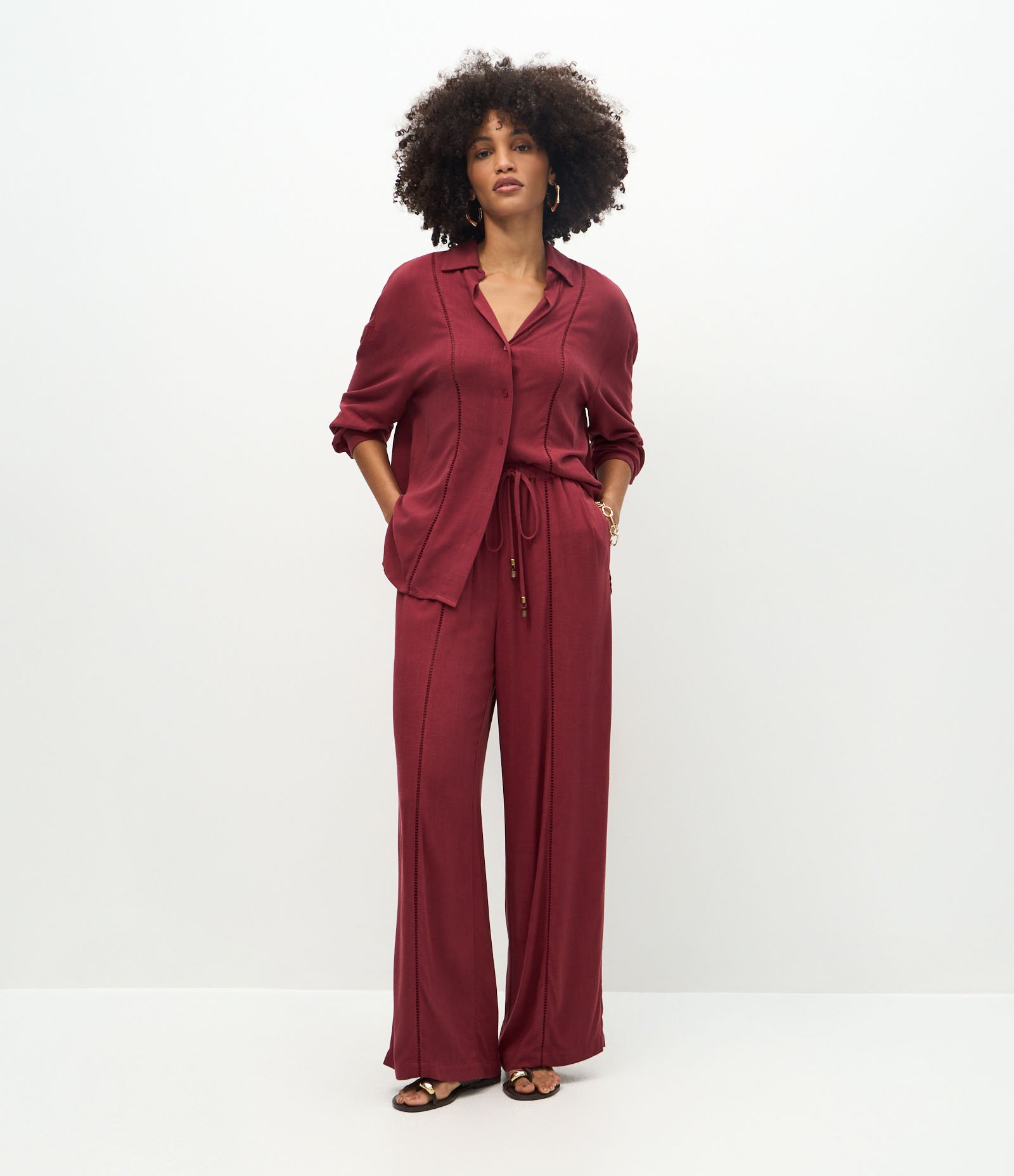 Camisa Oversized em Viscolinho com Entremeios Vermelho 2