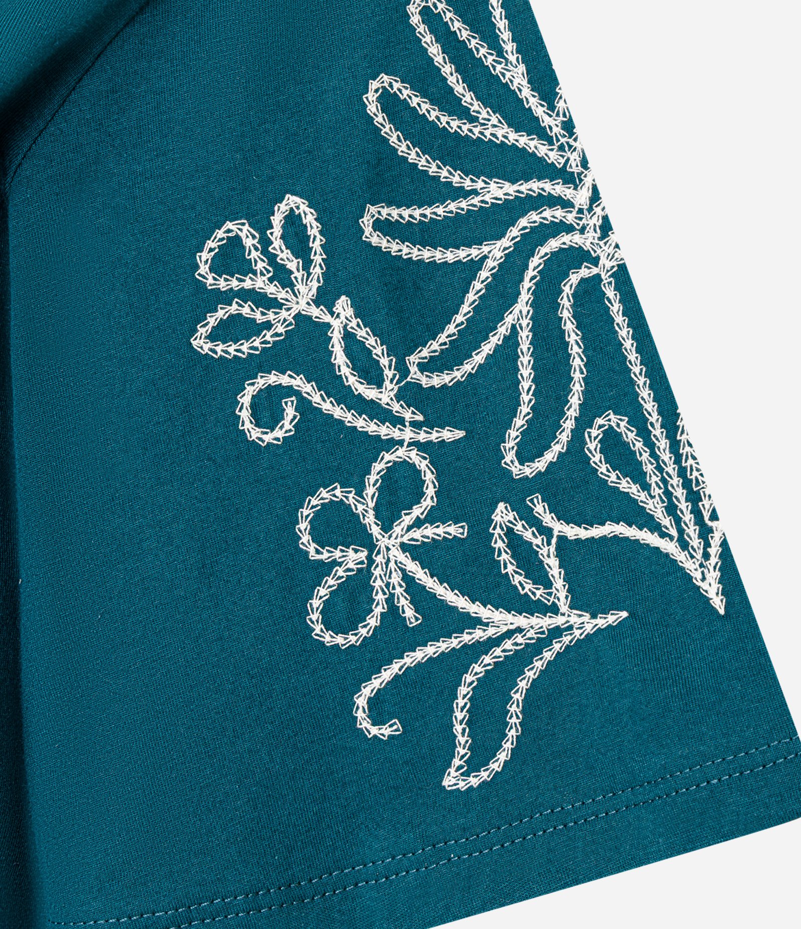 Blusa em Algodão com Bordado de Folhagem na Manga Verde 6