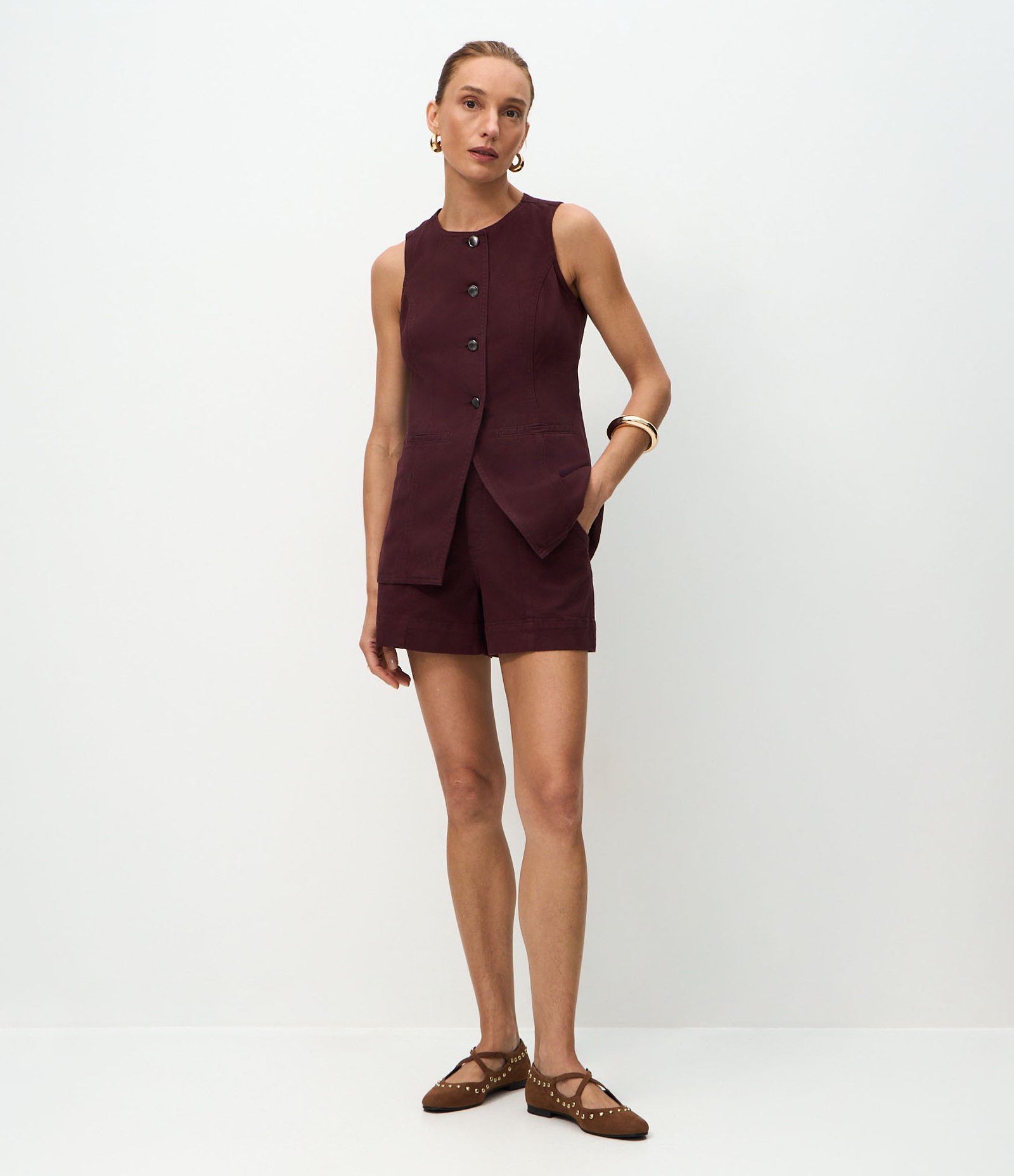 Colete Alongado em Sarja com Detalhes Contrastantes Bordô 2