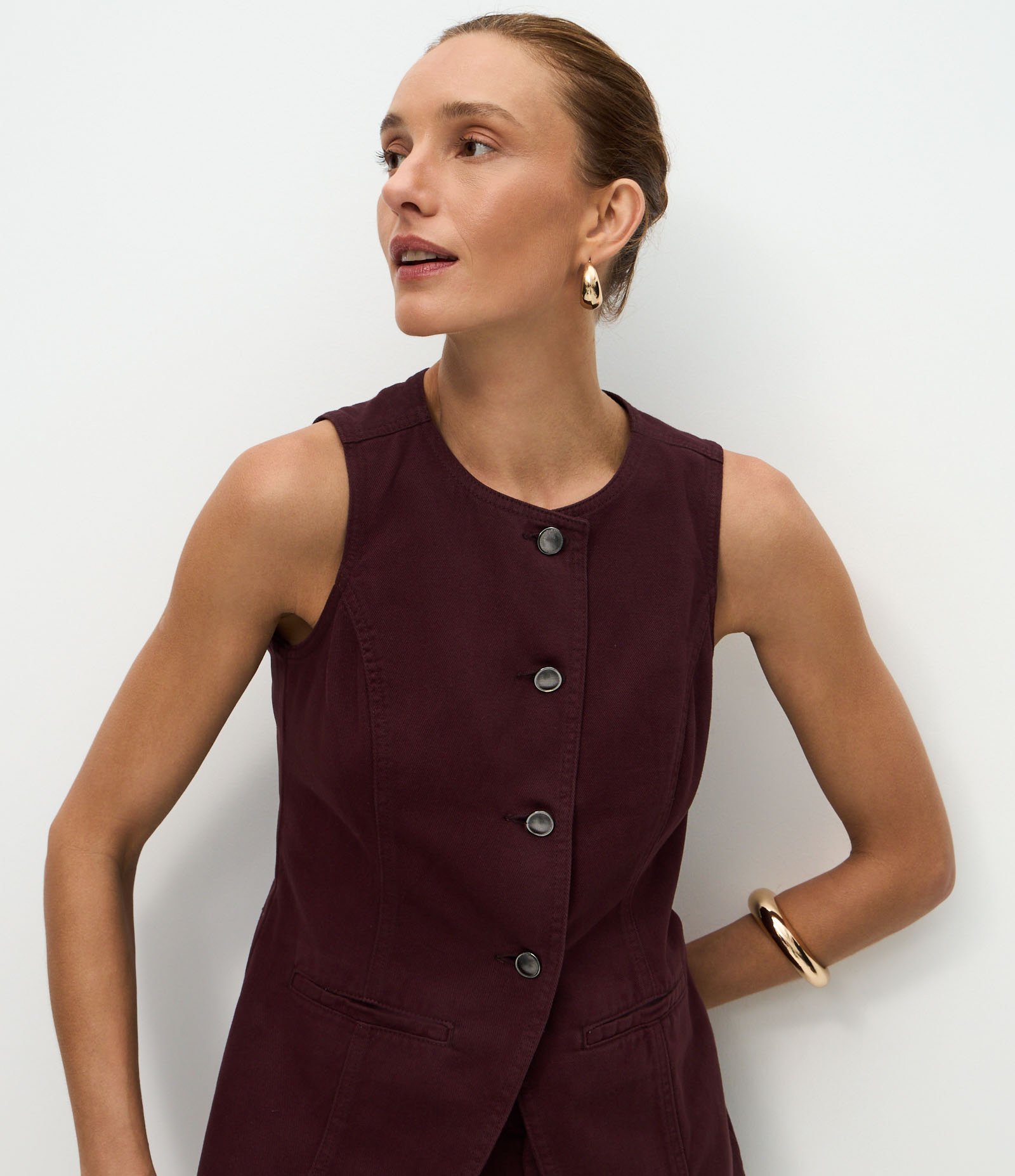 Colete Alongado em Sarja com Detalhes Contrastantes Bordô 3