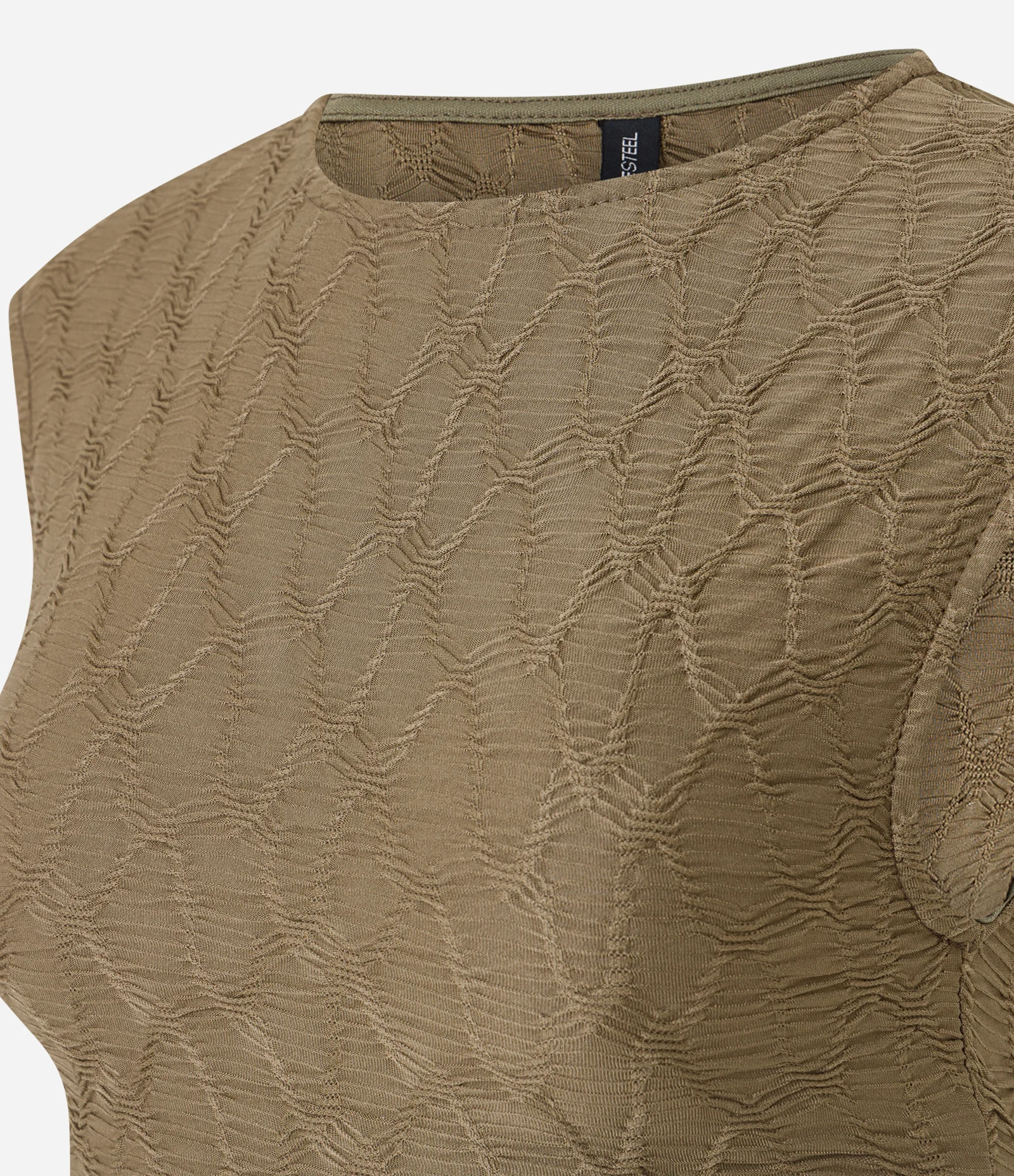 Blusa Sem Manga em Malha Texturizada com Costas Abertas Verde Musgo 2