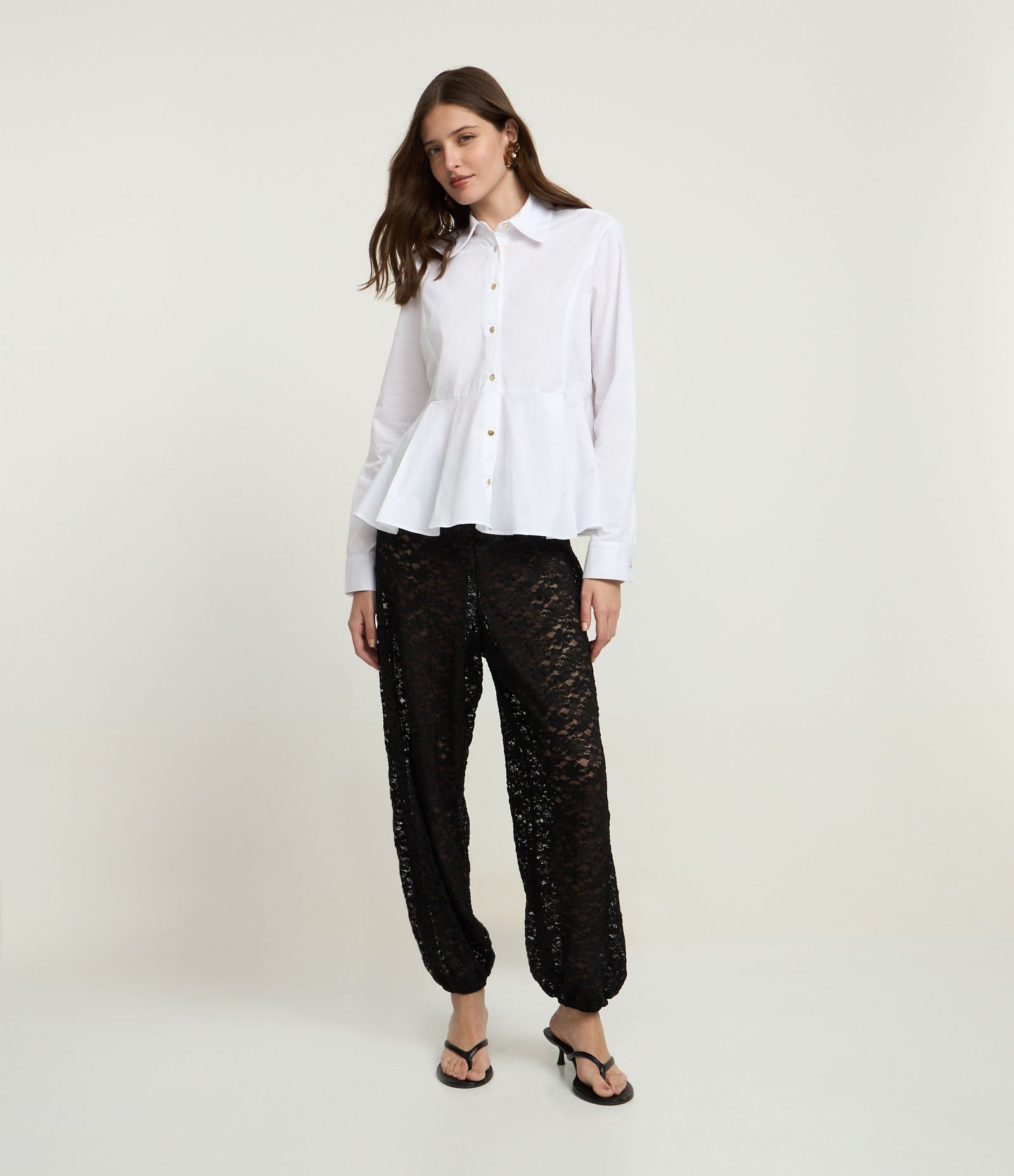 Camisa em Tricoline com Gola Colarinho e Detalhe Peplum Branco 2