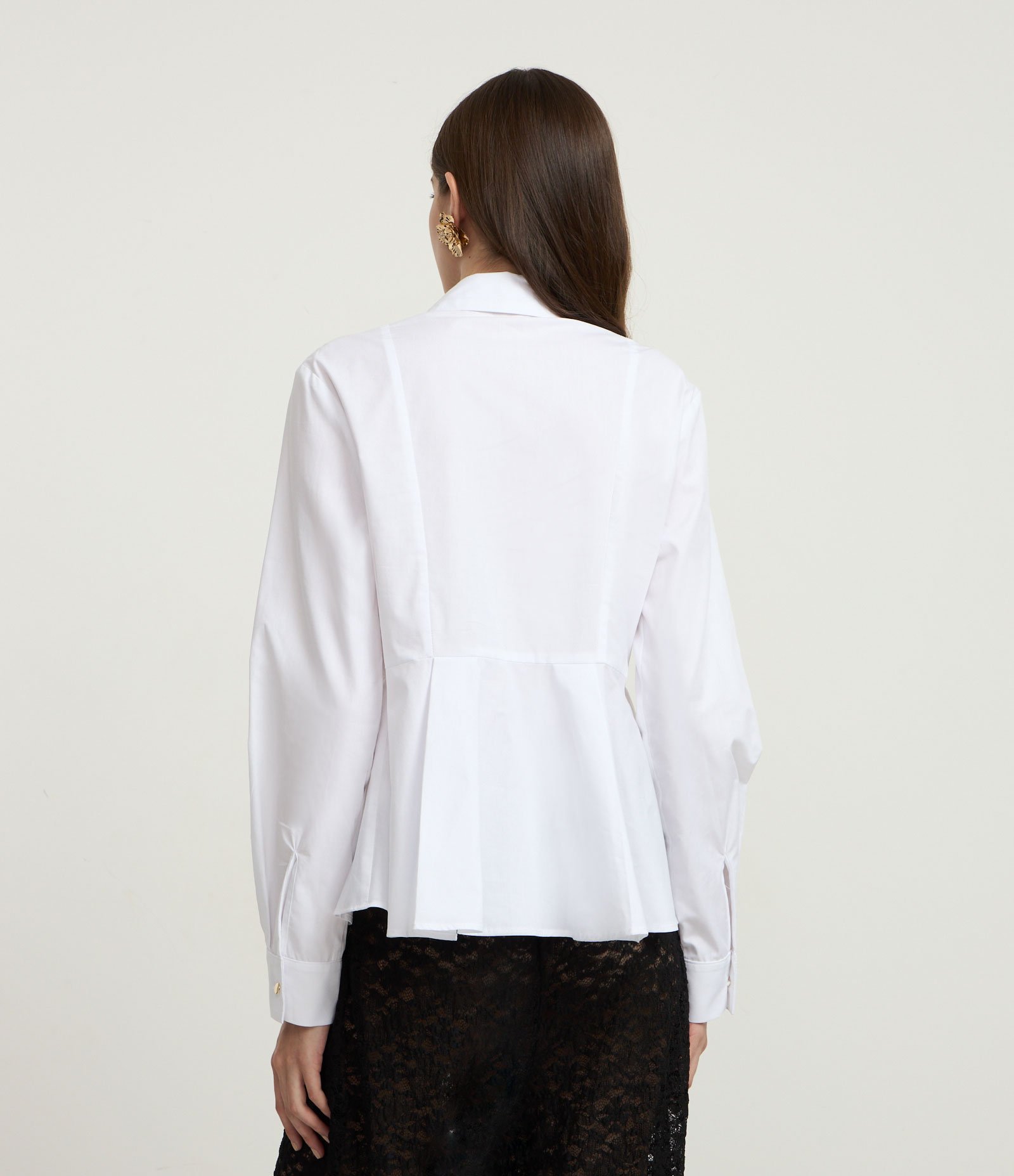 Camisa em Tricoline com Gola Colarinho e Detalhe Peplum Branco 4