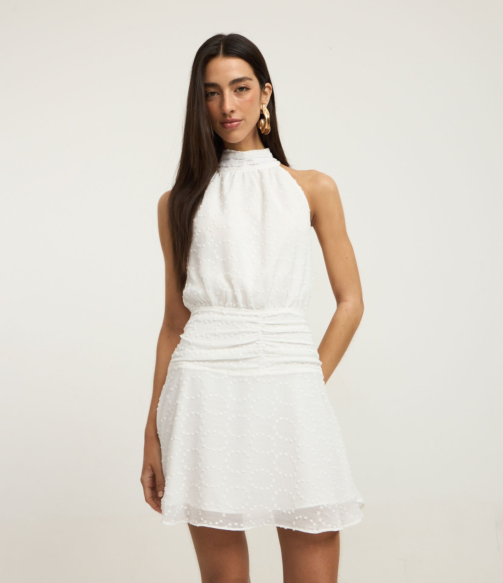 Vestido Evasê em Chiffon com Gola Halter e Texturizado Branco 1