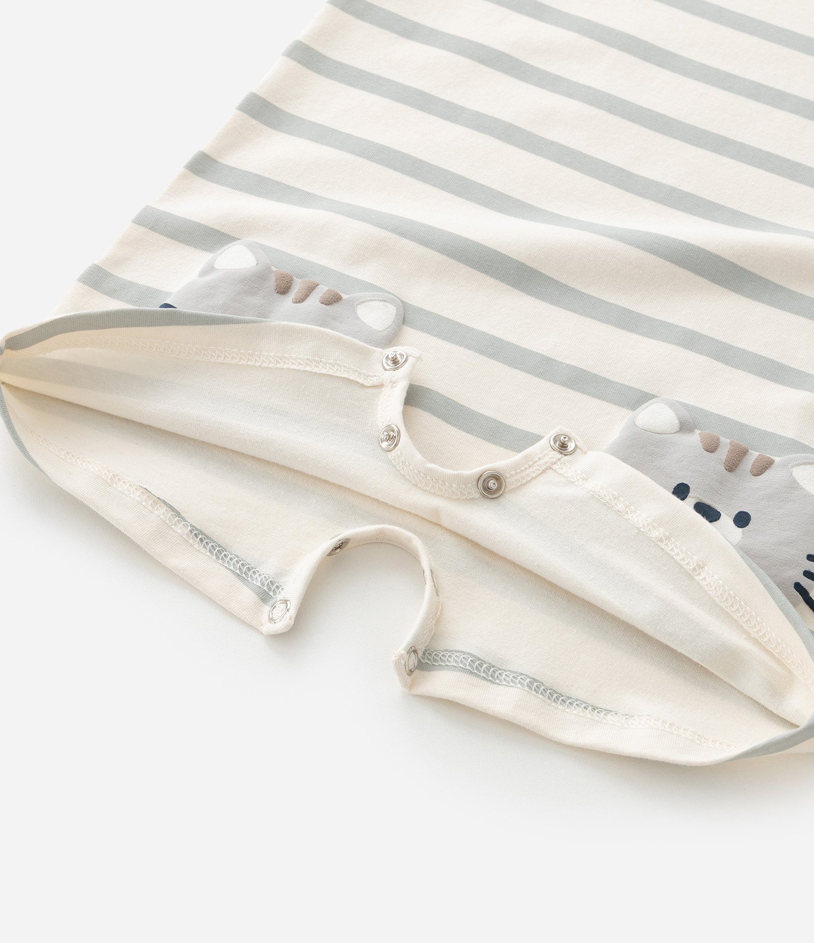 Macaquinho Infantil em Cotton com Listras e Gatinhos - Tam 0 a 18 meses Bege 6