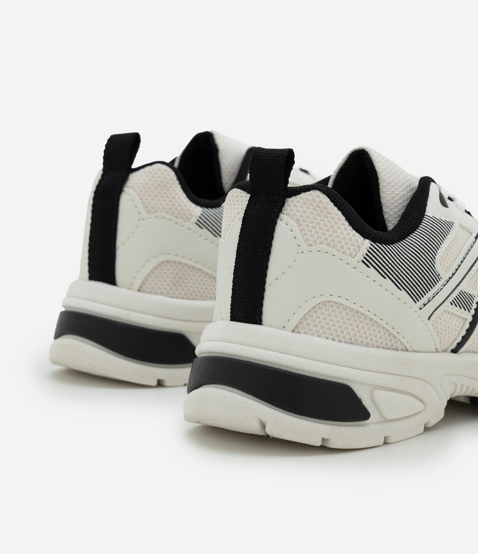 Tênis Infantil Esportivo com Recortes – Tam 28 a 34 Off White 5
