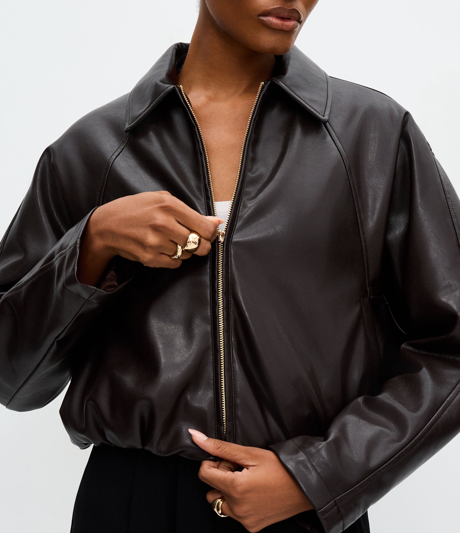 Jaqueta Balonê em PU com Elástico na Barra Marrom 3