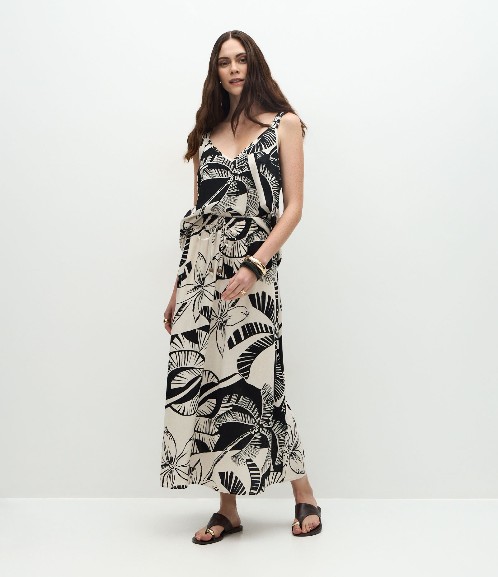 Saia Evasê em Viscolinho com Estampa Coqueiro e Folhagens Off White 5