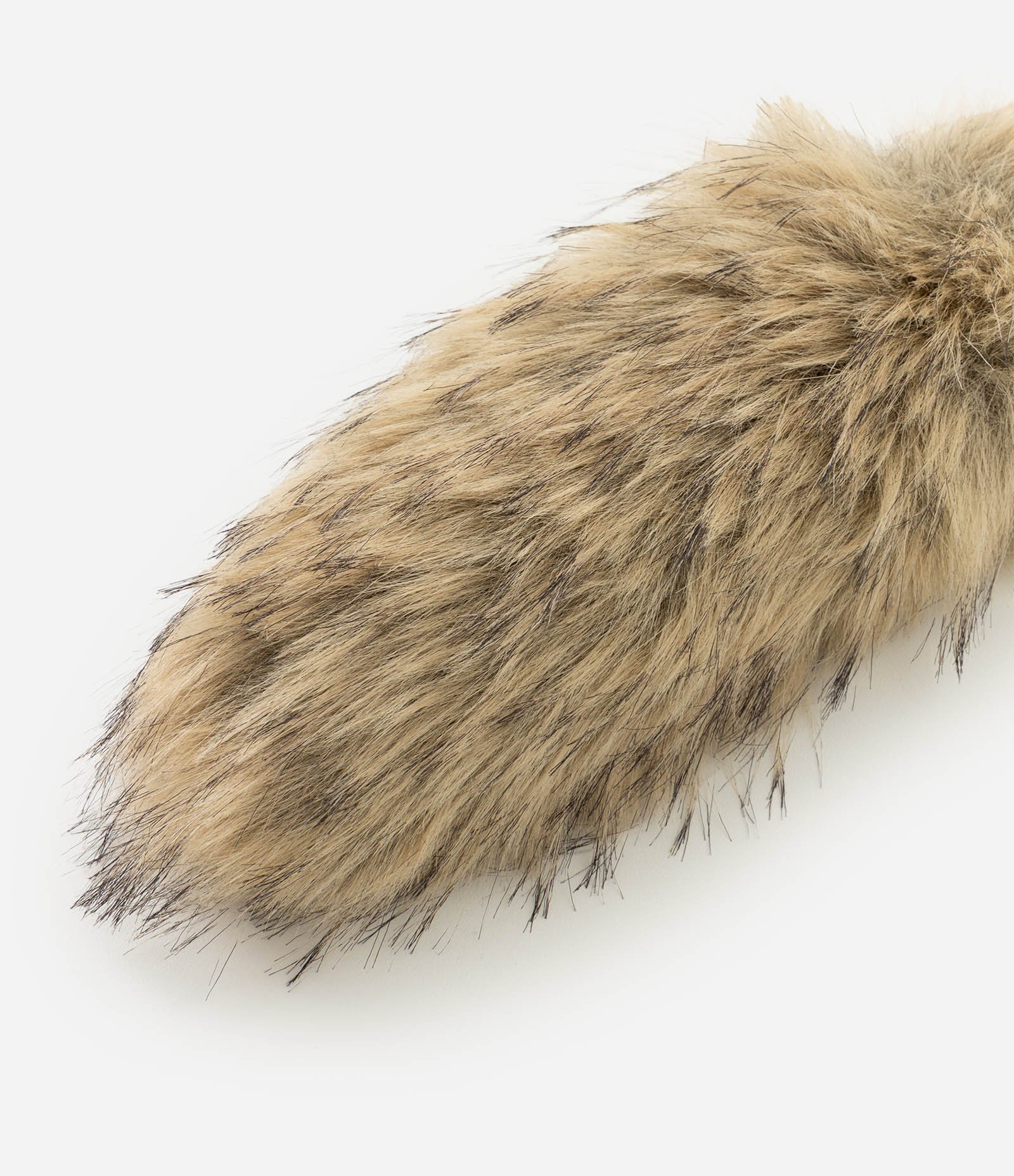 Chaveiro Estilo Rabo de Raposa Cinza 3