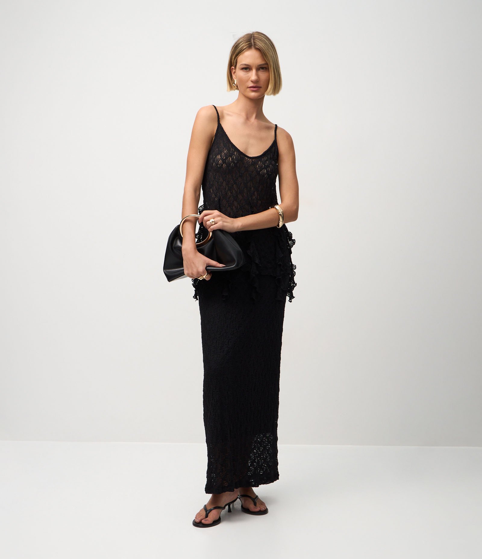 Blusa Rendada com Alças Finas e Pontas Assimétricas Preto 4