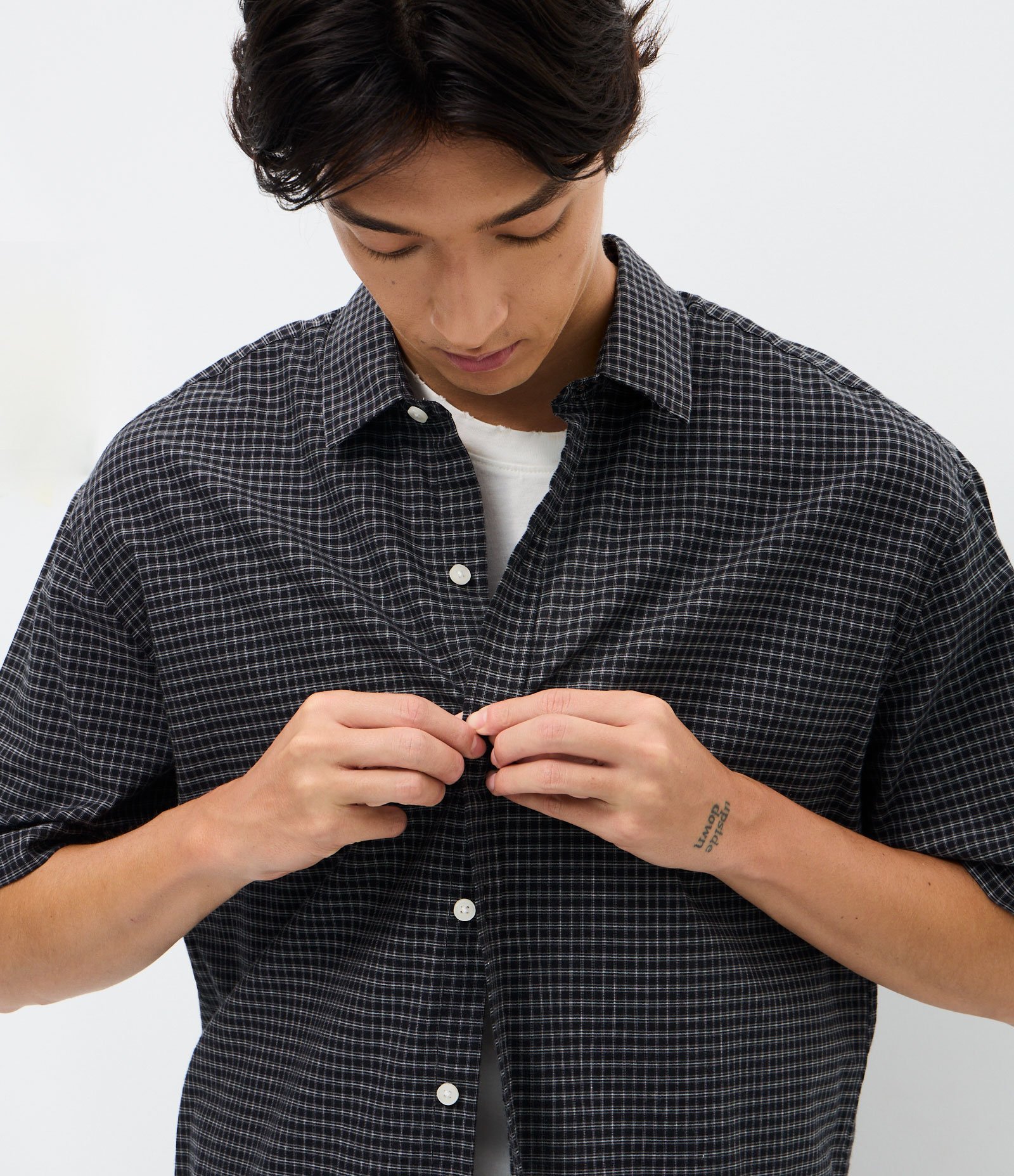 Camisa Manga Curta em Tricoline Xadrez Preto 4