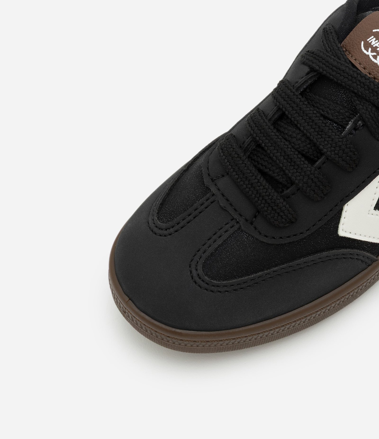 Tênis Infantil com Recortes Laterais – Tam 28 a 34 Preto 4