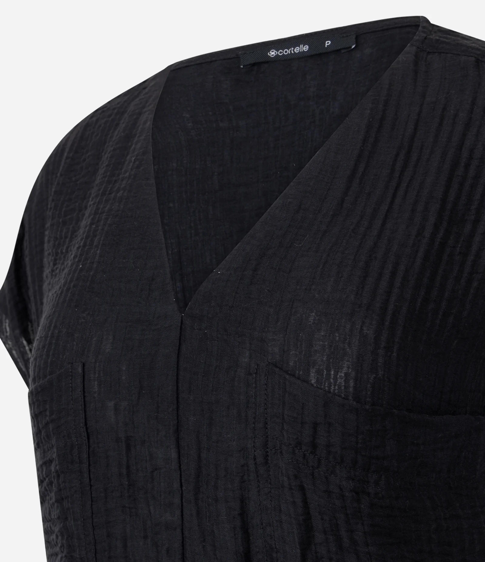 Camisa em Viscose com Cinto Fino Estruturado Preto 2