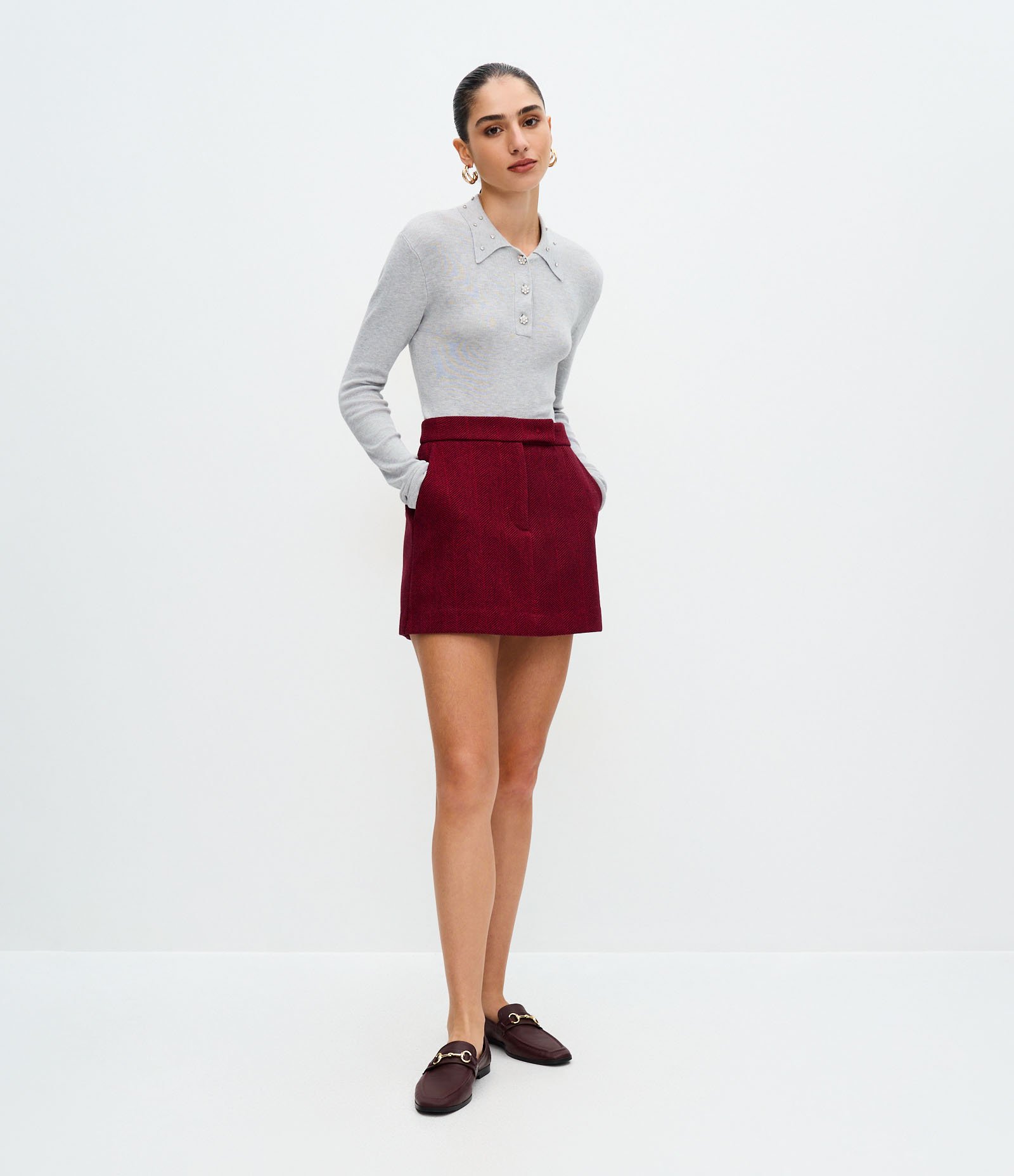 Blusa Polo em Tricô com Aplicação de Brilhos na Gola Cinza 2