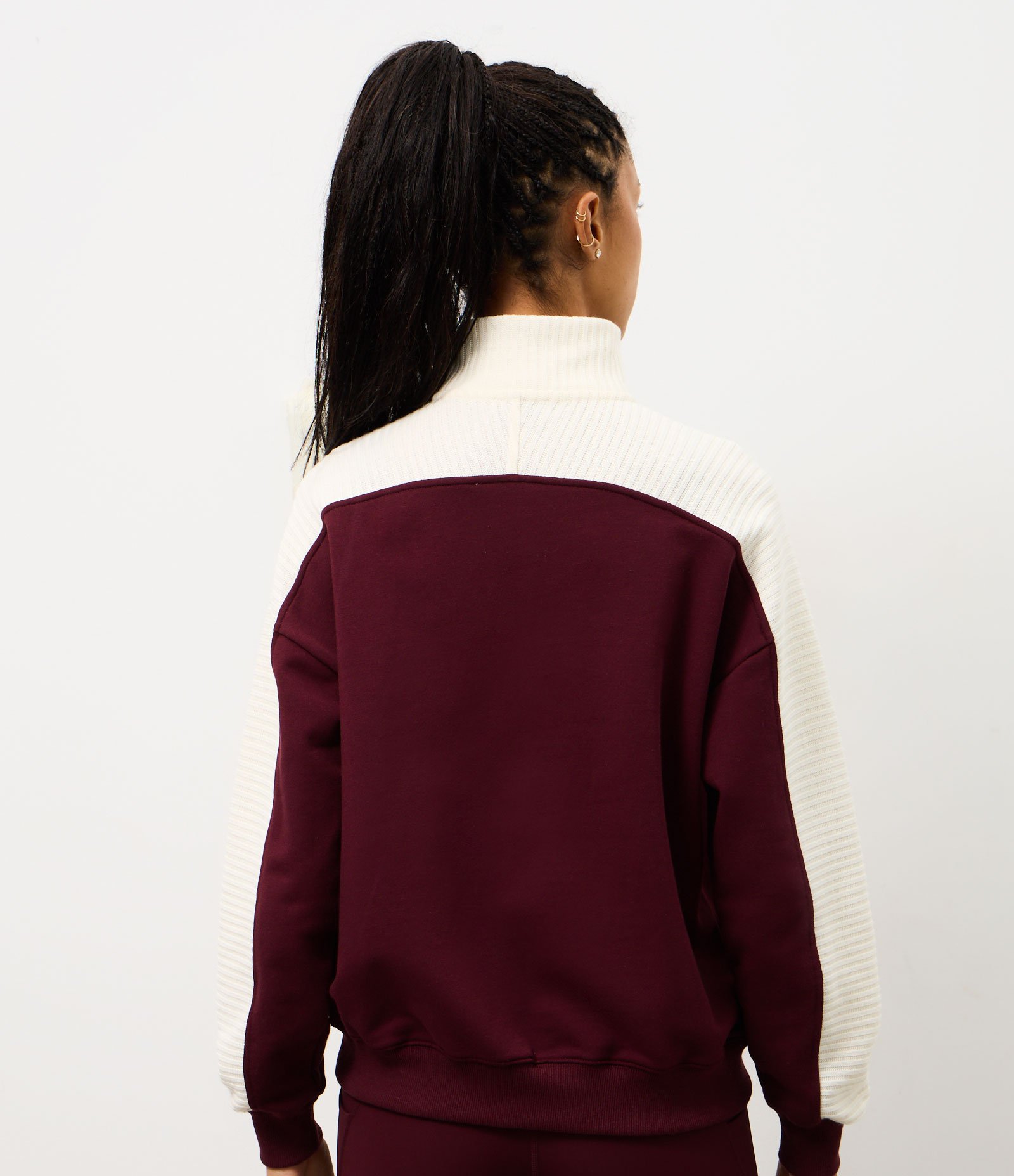 Casaco Esportivo Oversized em Cotton com Recorte Retilínea Vinho 4