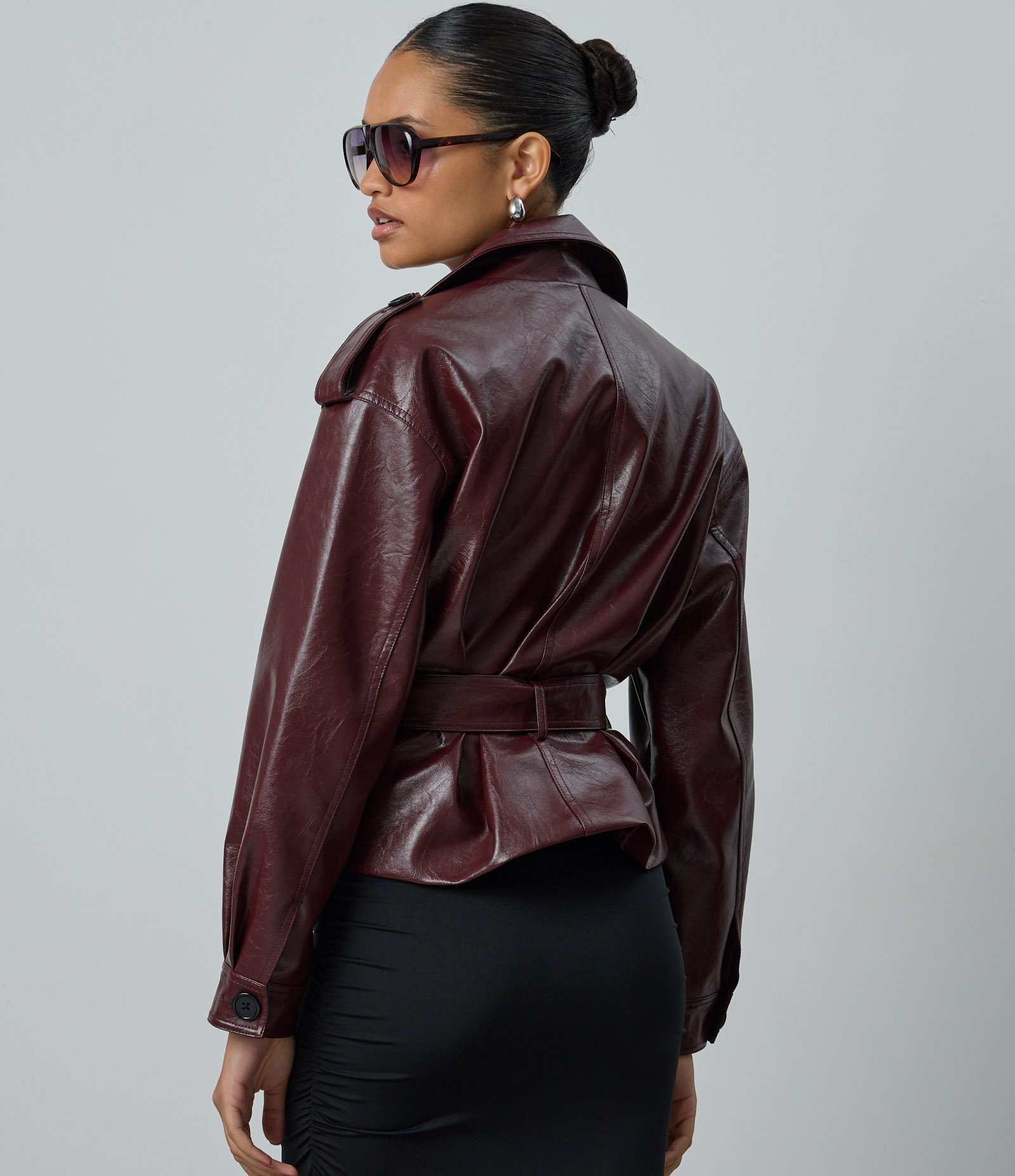 Jaqueta Trench Coat em PU com Cinto Vinho 4