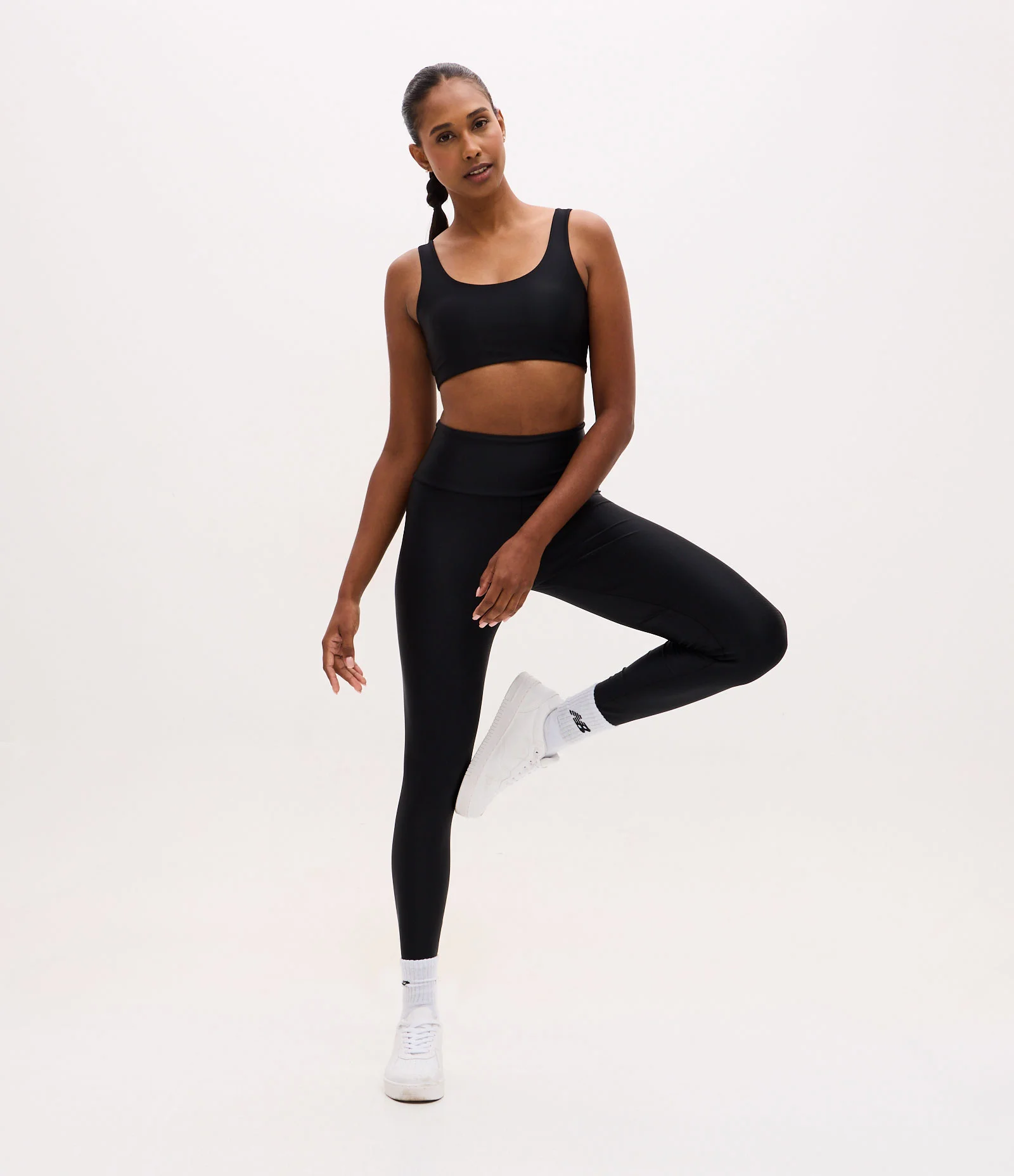 Calça Legging Esportiva em Microfibra Preto 1