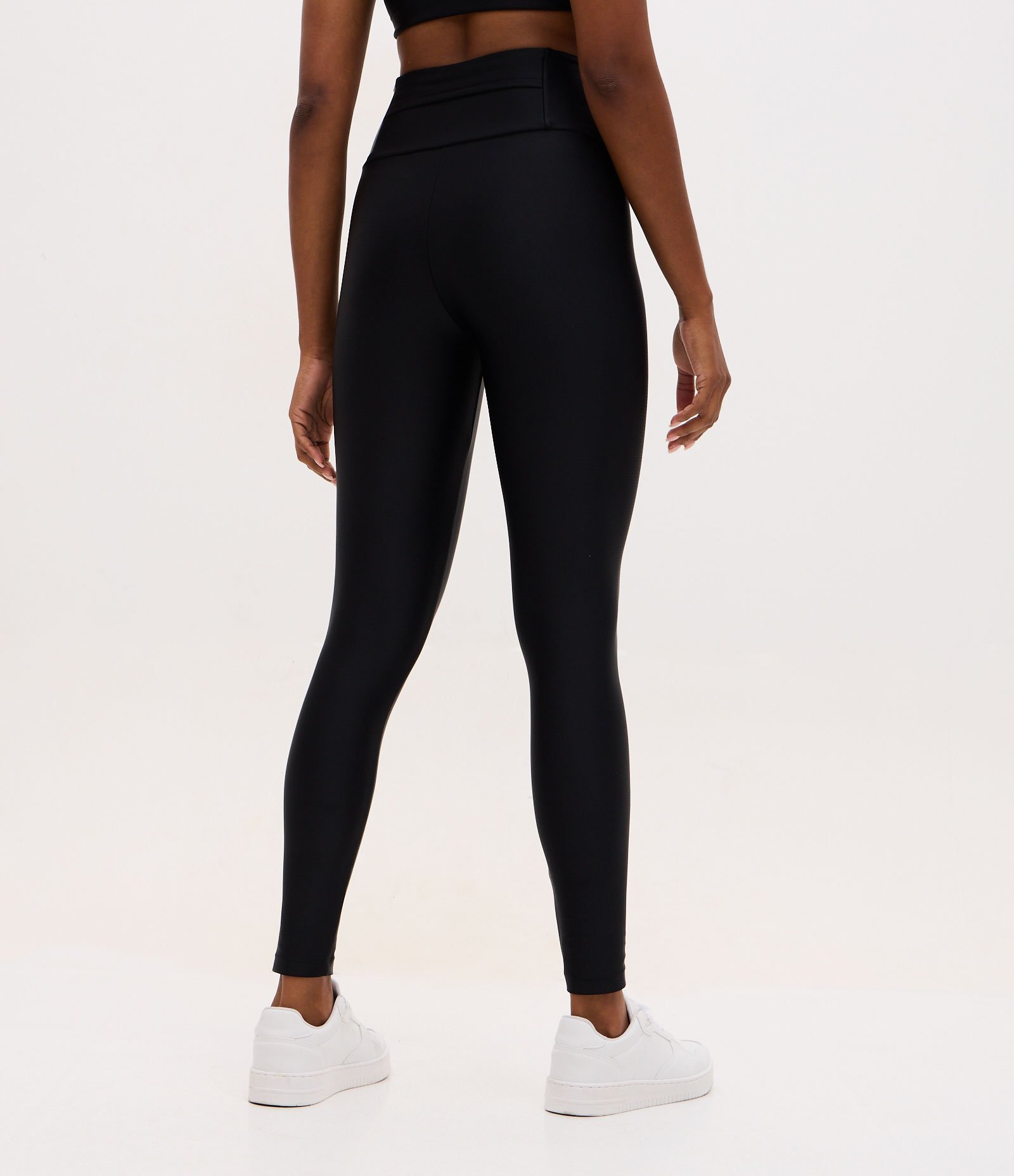 Calça Legging Esportiva em Microfibra Preto 3