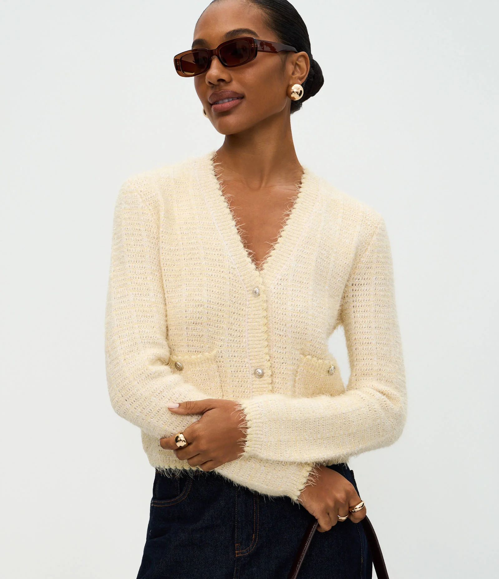 Cardigan Regular em Tricô com Botões Metalizados Amarelo 1
