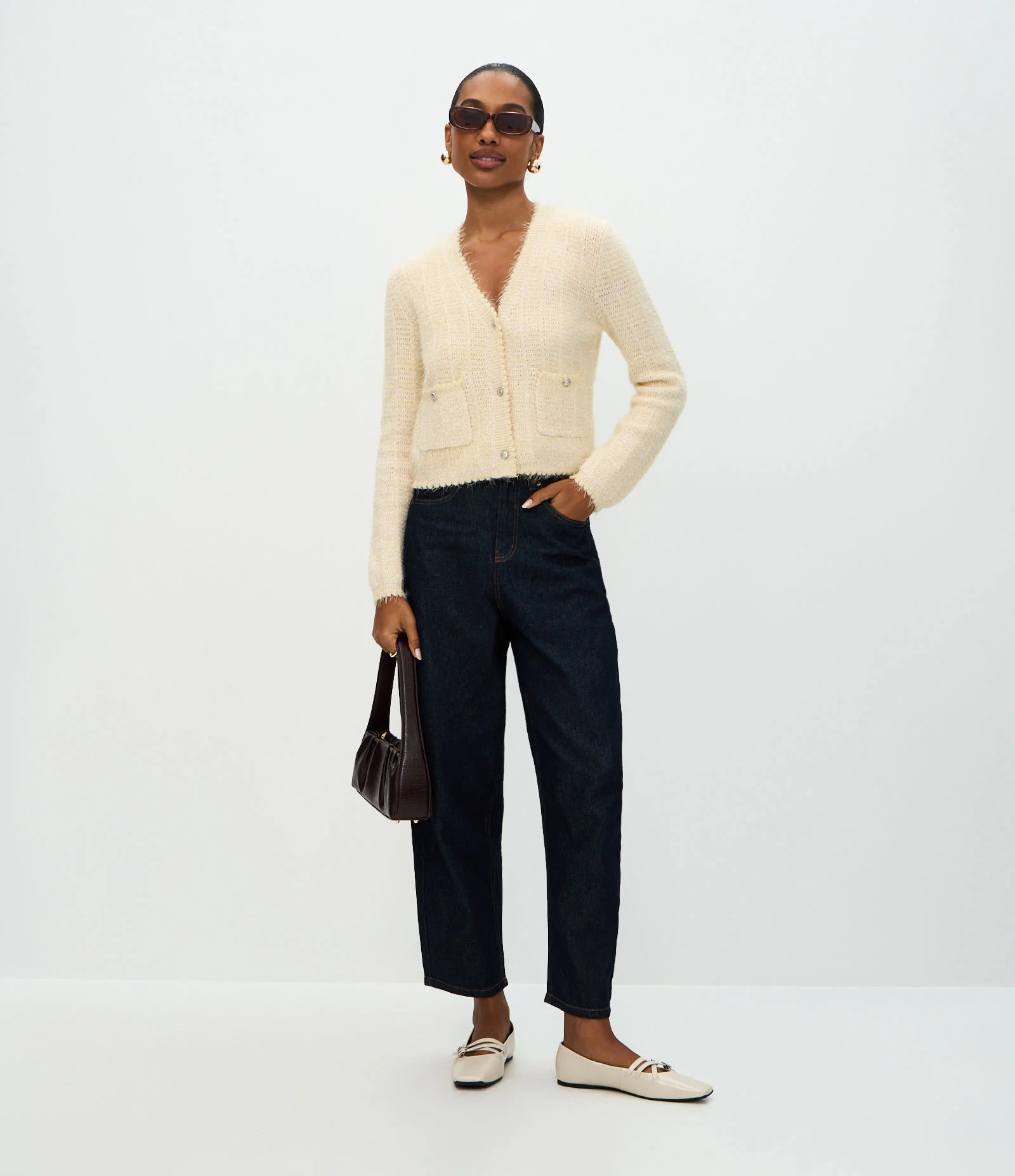 Cardigan Regular em Tricô com Botões Metalizados Amarelo 2