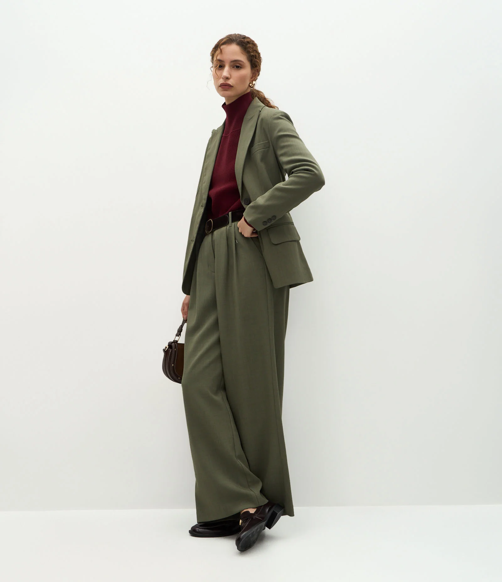Blazer Oversized Alfaiatado com Bolsos Frontais Verde 2
