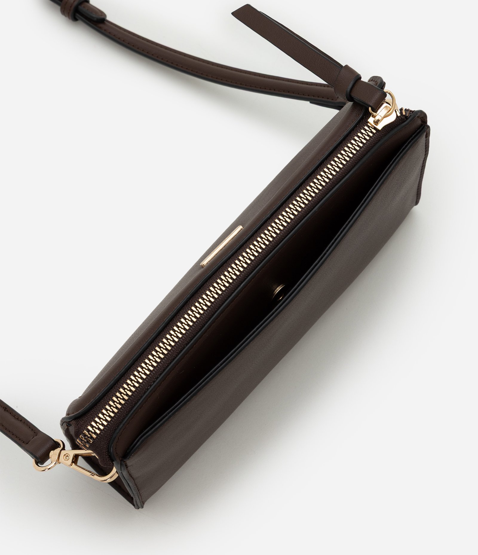 Bolsa Transversal Pequena em PU com Alça Removível Marrom 5