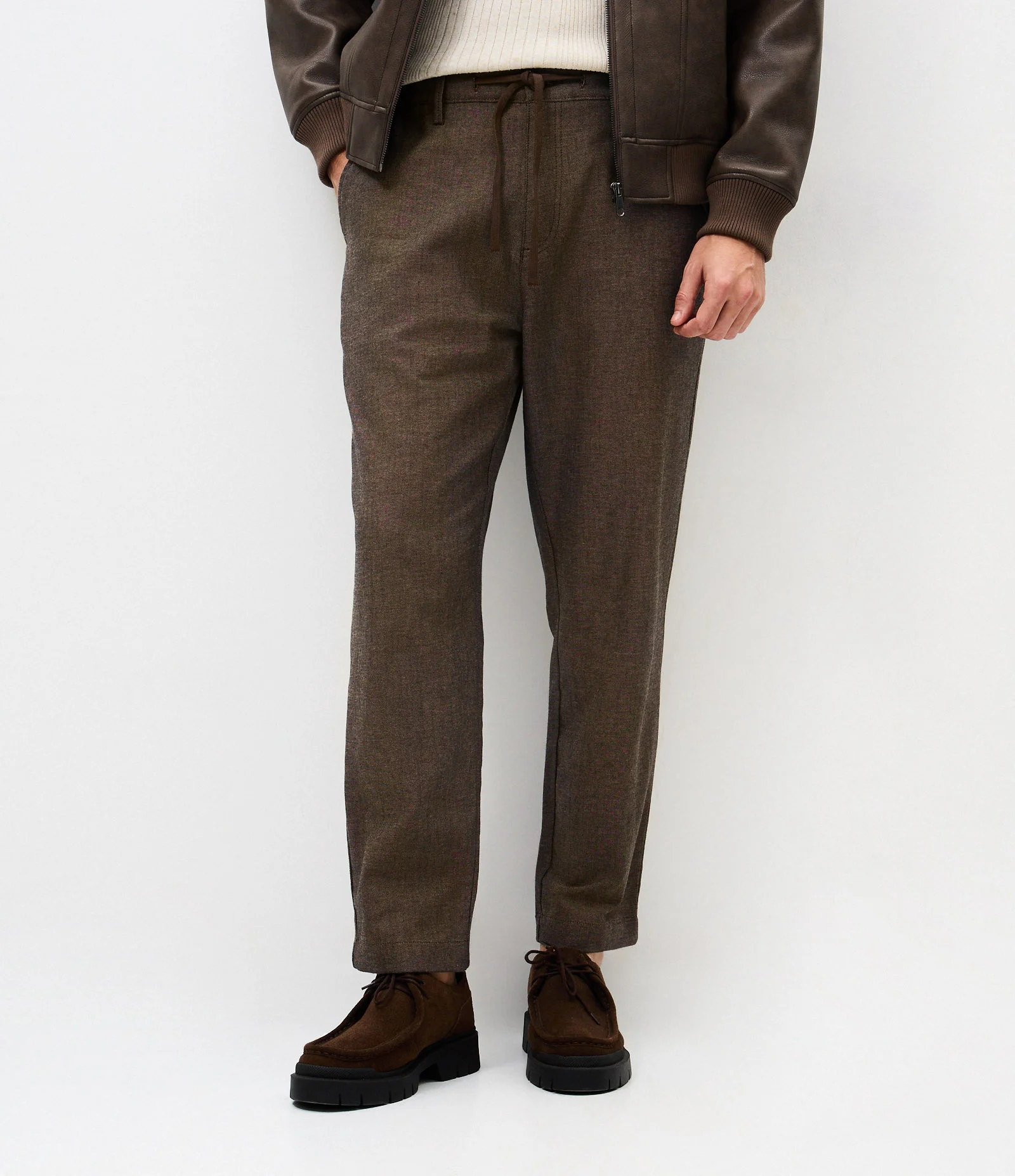 Calça Relaxed Oxford em Algodão Marrom 2