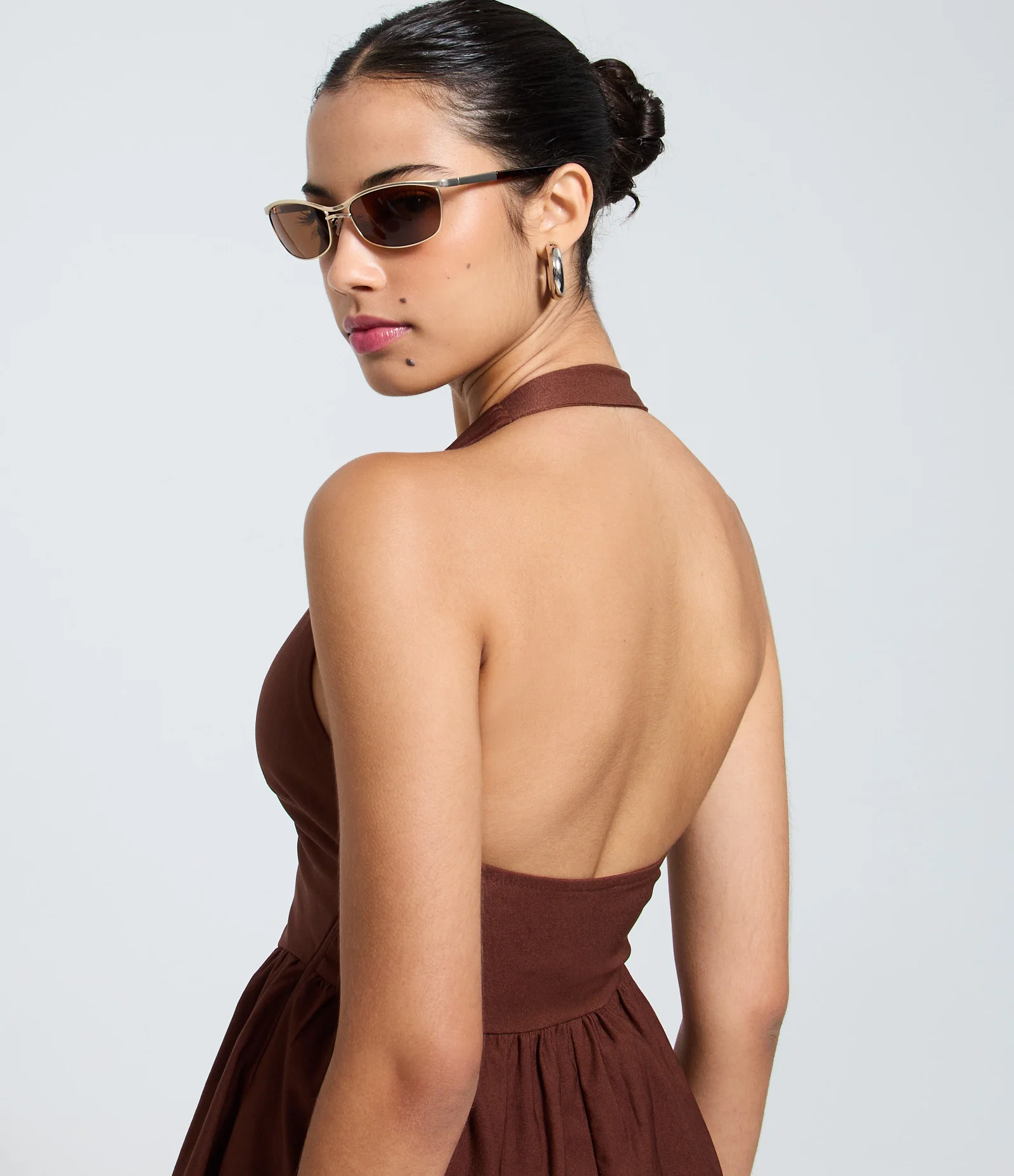 Top Peplum Frente Único Corsetado em Bengaline Marrom 4