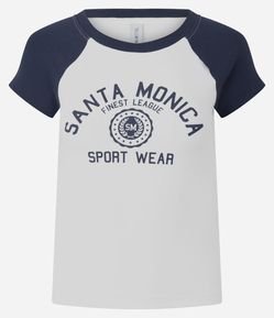Camiseta College com Manga Contrastante e Estampa Santa Monica