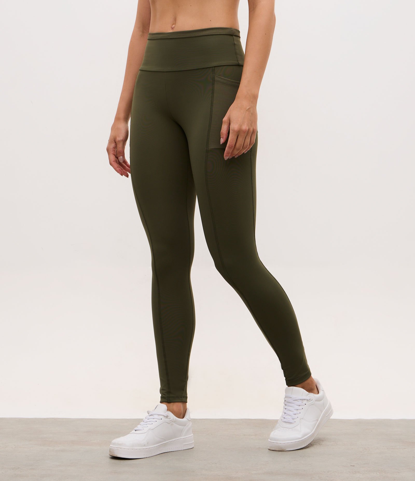Calça Legging Esportiva em Poliamida com Cós Texturizado Verde Oliva 3