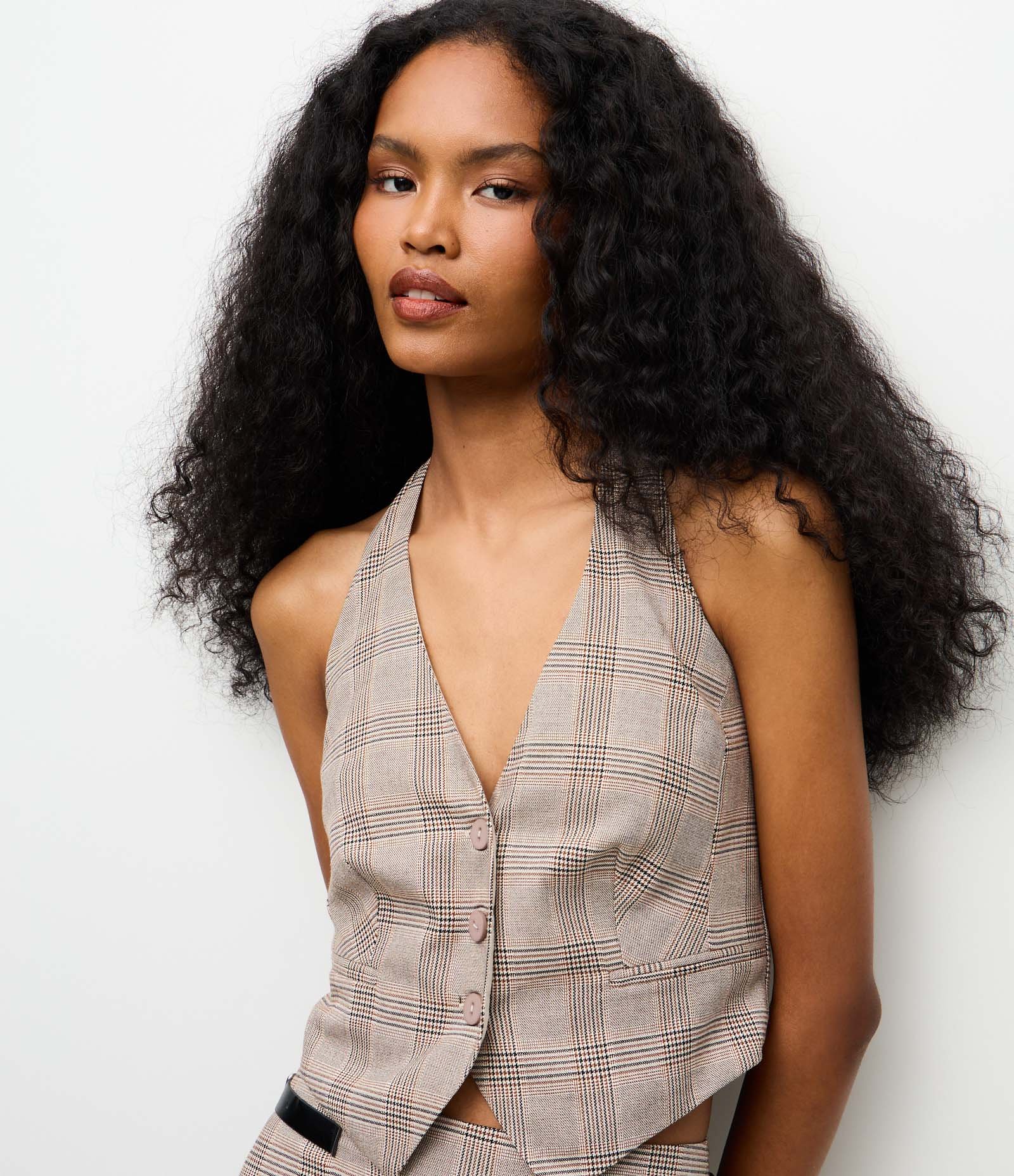 Blusa Colete Frente Única com Estampa Xadrez Bege 3