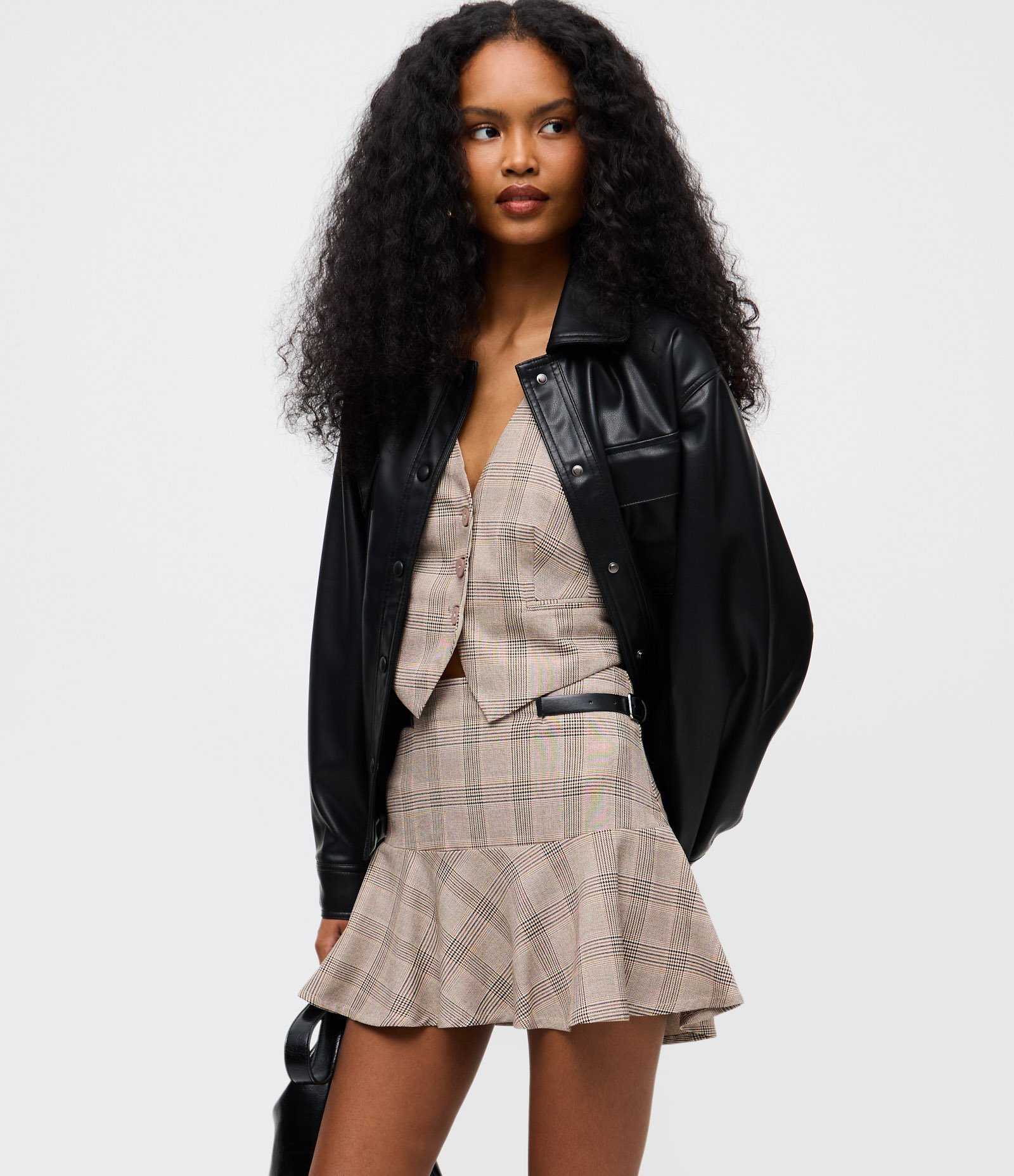 Saia Curta em Flanela Xadrez com Babado Bege 3