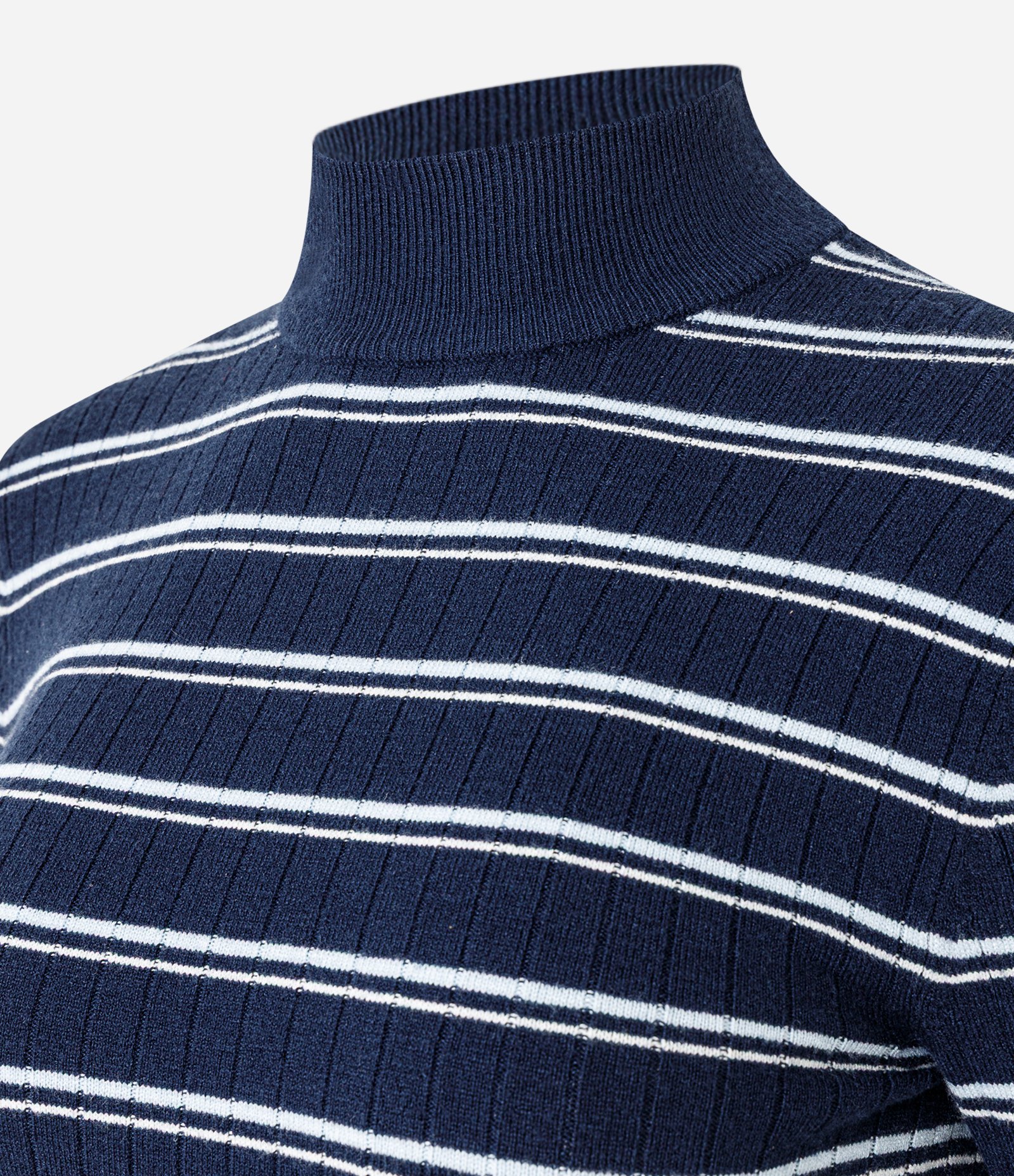 Blusa Regular em Tricô com Estampa Listrada Azul 2