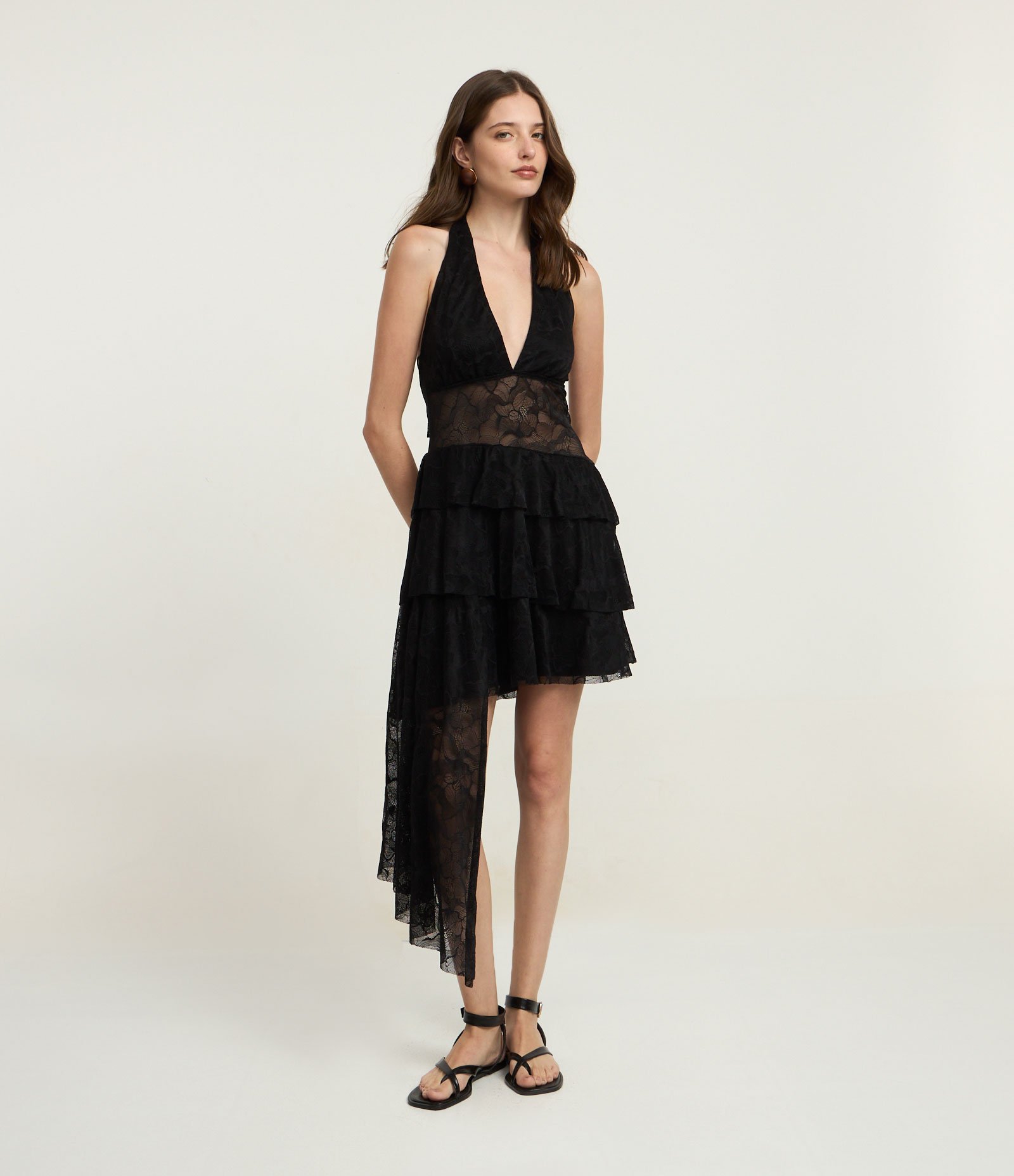 Vestido Evasê Frente Única em Renda com Decote V e Barra Assimétrica Preto 3