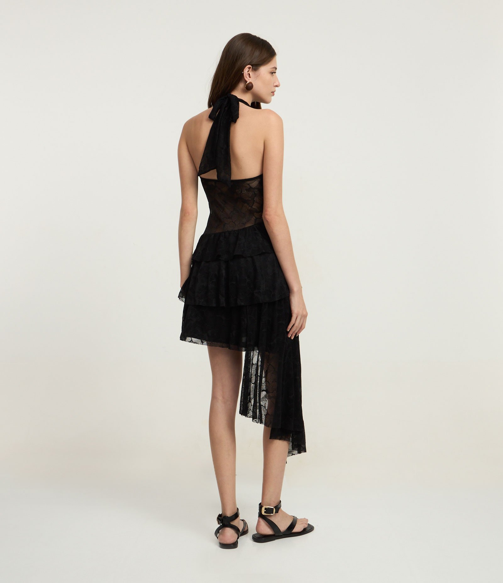 Vestido Evasê Frente Única em Renda com Decote V e Barra Assimétrica Preto 5