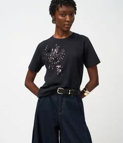 Camiseta Manga Curta em Algodão com Paetê Bordado