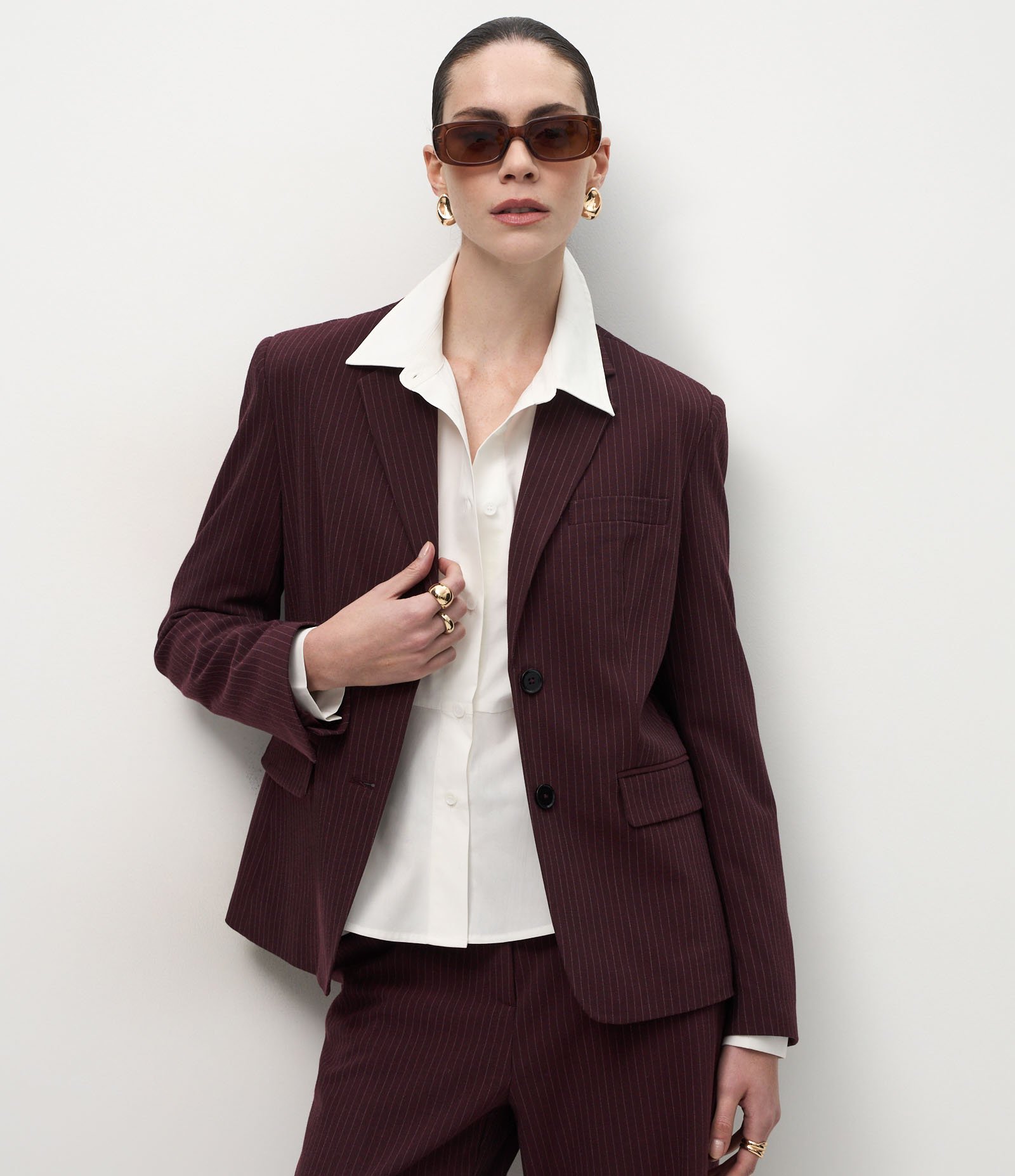 Blazer Alfaiatado com Estampa Risca de Giz e Lapelas Frontais Vinho 1