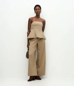 Calça Wide Leg Alfaiatada com Pregas Frontais