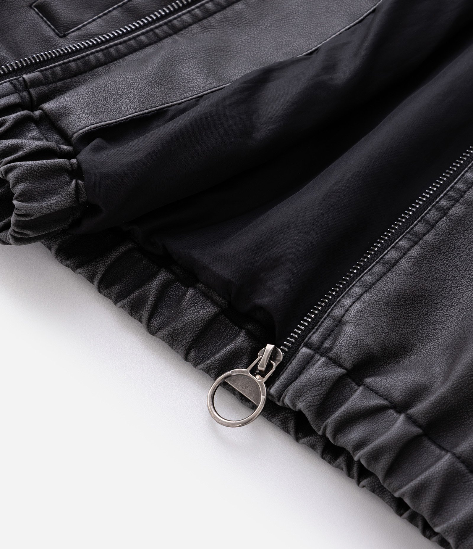 Jaqueta Pesada em PU Lisa com Detalhe nas Costas Cinza 3