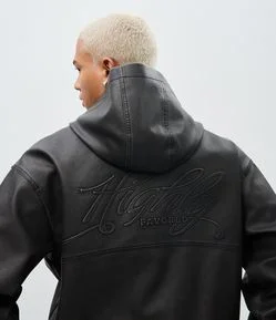 Jaqueta Pesada em PU Lisa com Detalhe nas Costas
