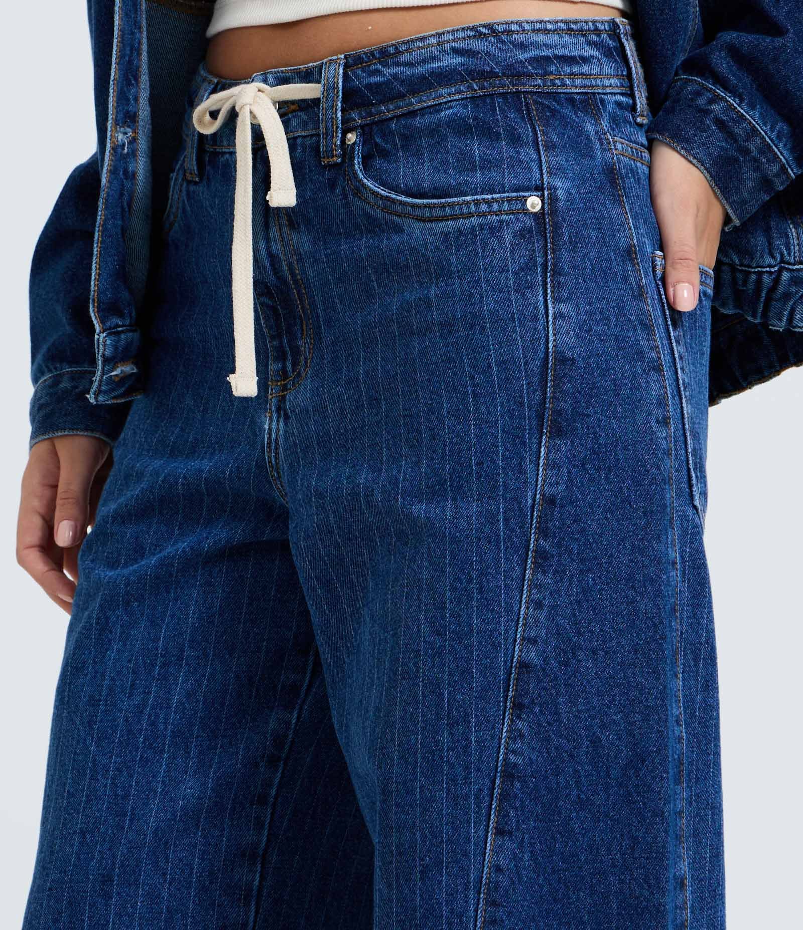 Calça  Wide Leg em Jeans com Risca de Giz e Cintura Baixa Azul Escuro 4