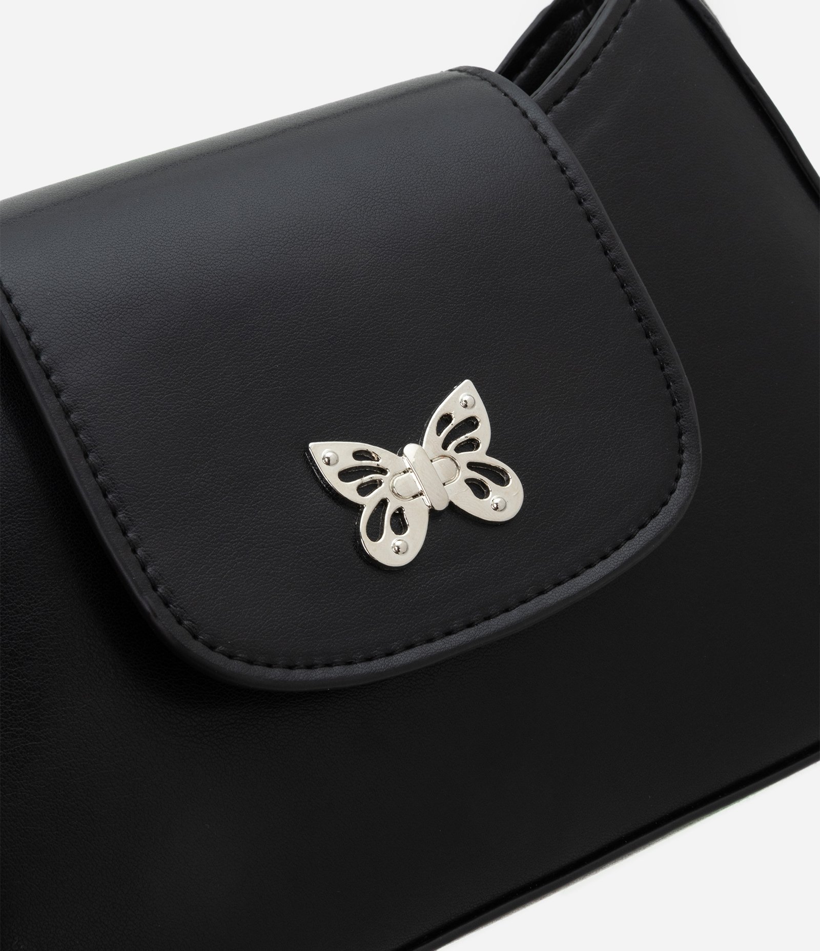 Bolsa Infantil com Correntes Decorativas – Tam U Preto 6