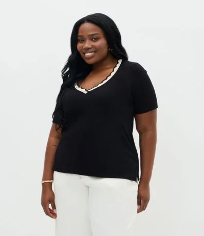 Suéter em Tricô com Efeito de Sobreposição Curve & Plus Size Preto