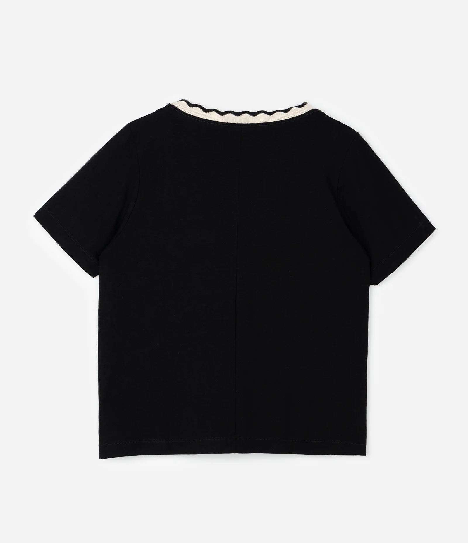 Blusa em Viscolycra com Gola de Ondinha Curve & Plus Size Preto 2