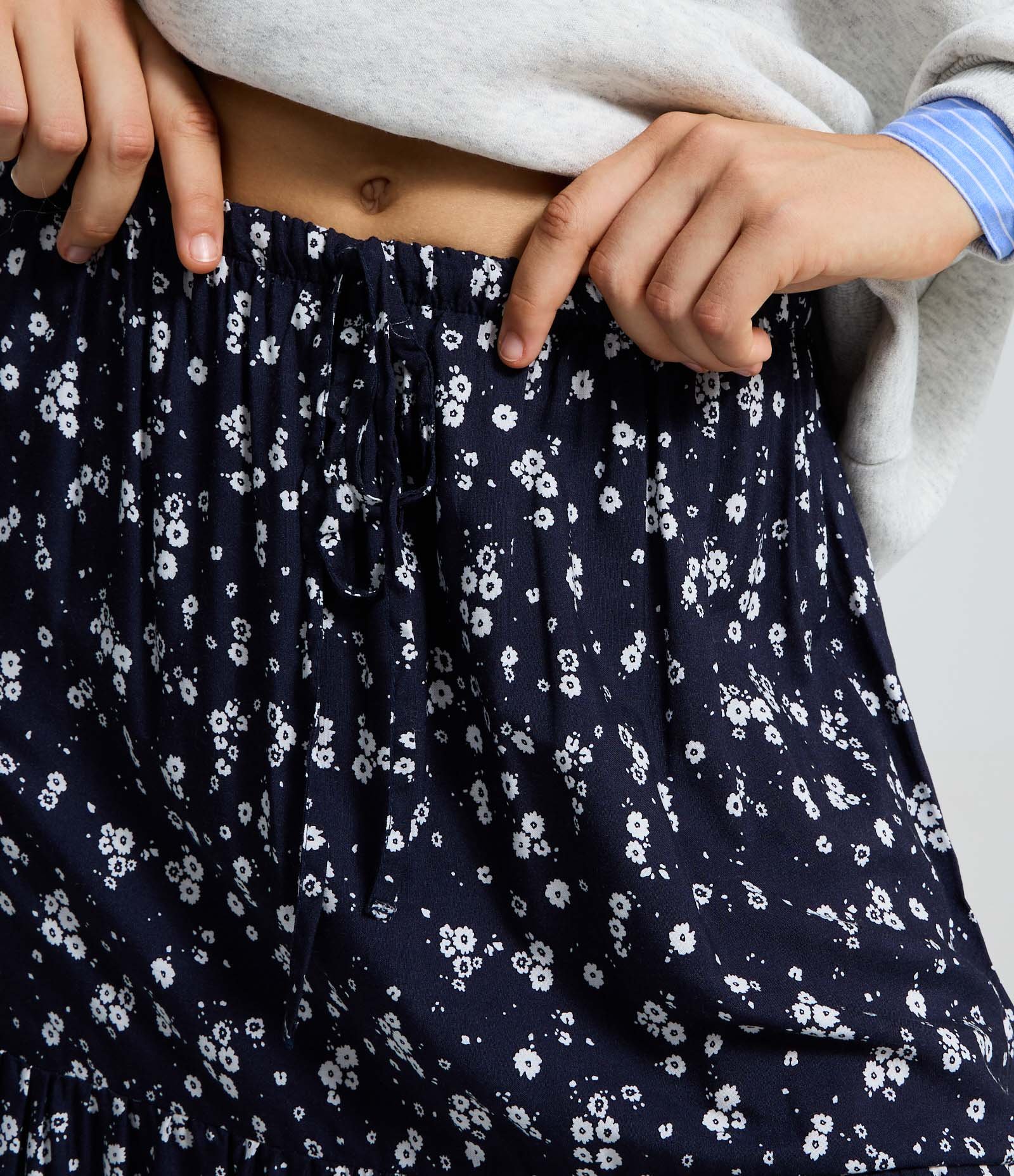 Saia New Midi Evasê com Estampa Poá Azul 3