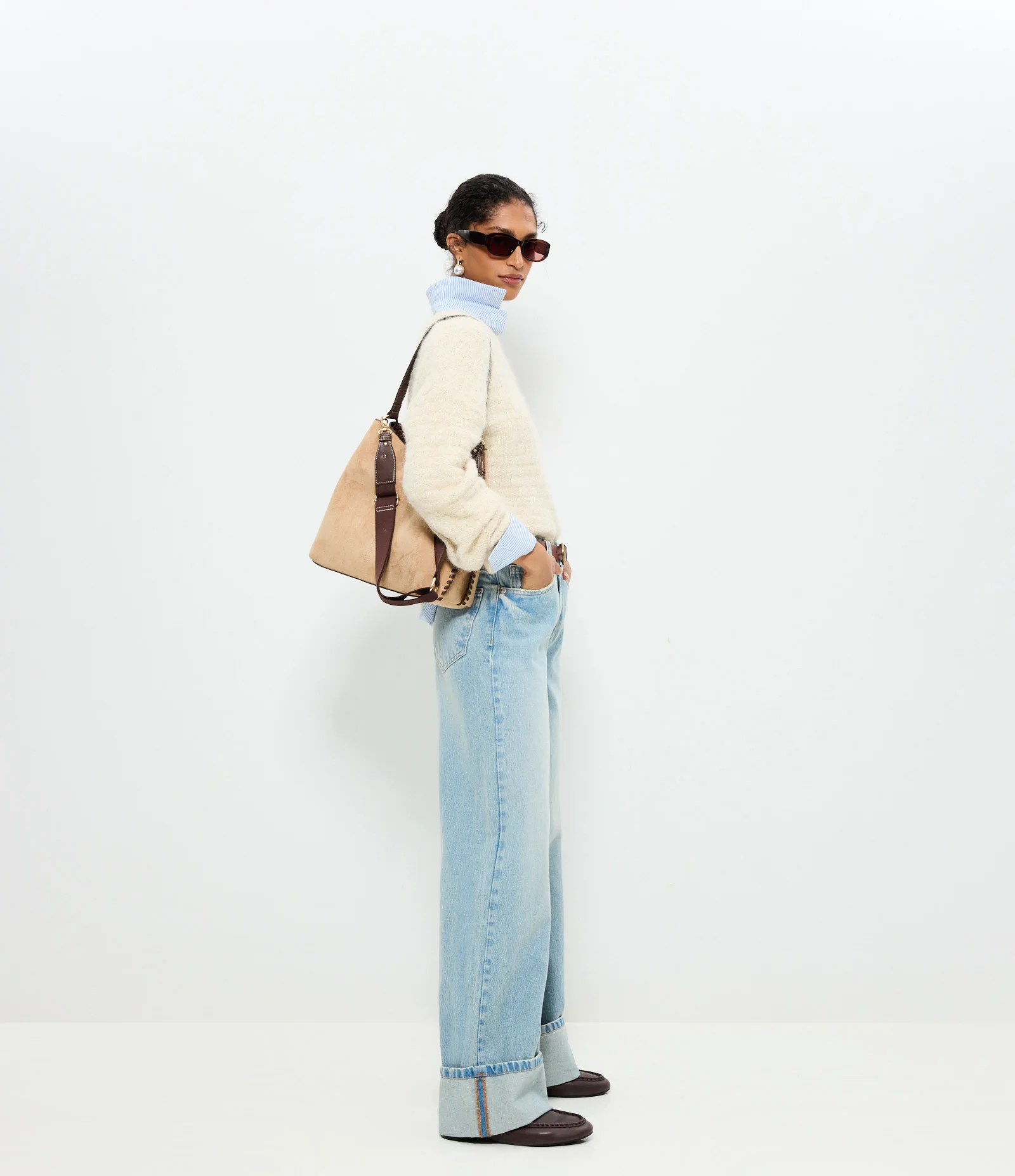 Calça Wide em Jeans com Barra Dobrada e Cintura Alta Azul Claro 1