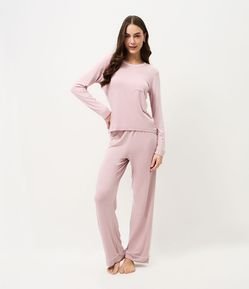 Pijama Longo em Viscolycra com Detalhe Piping e Bolso
